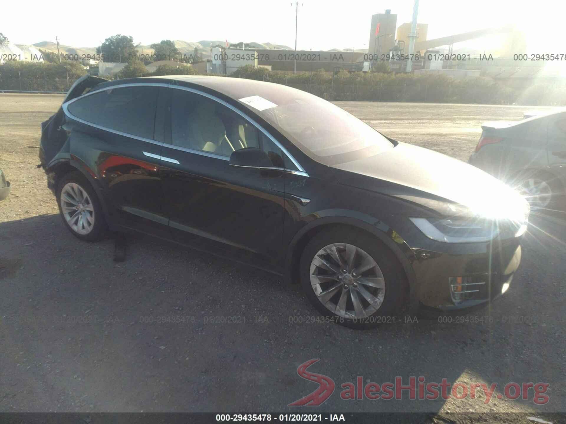 5YJXCDE27LF285566 2020 TESLA MODEL X