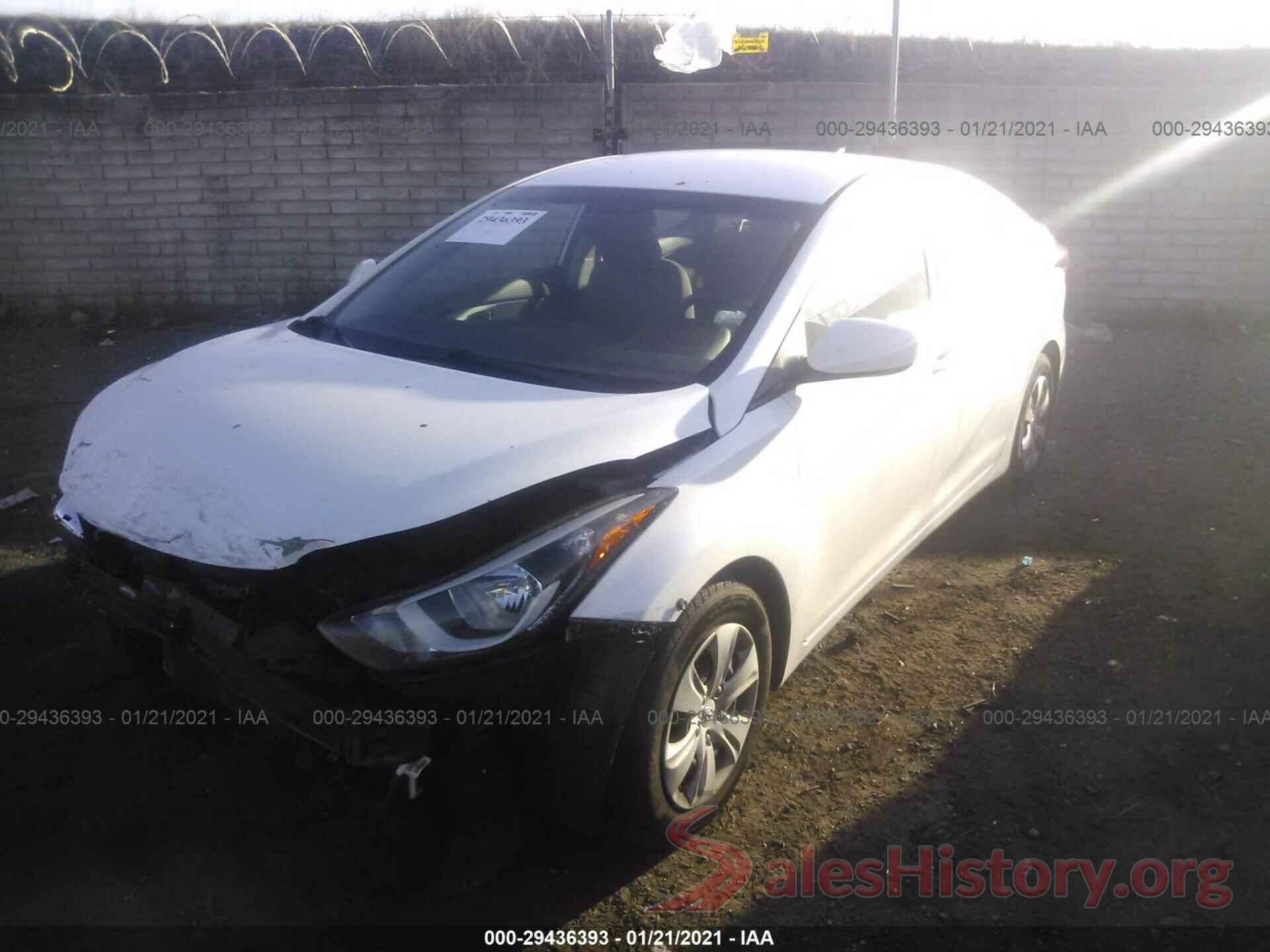 5NPDH4AE9GH709471 2016 HYUNDAI ELANTRA