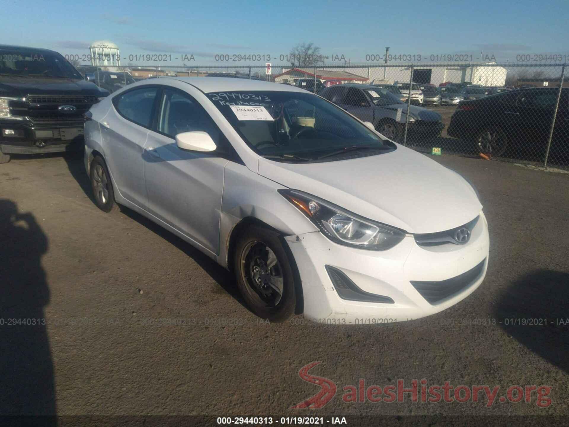 5NPDH4AE4GH754480 2016 HYUNDAI ELANTRA