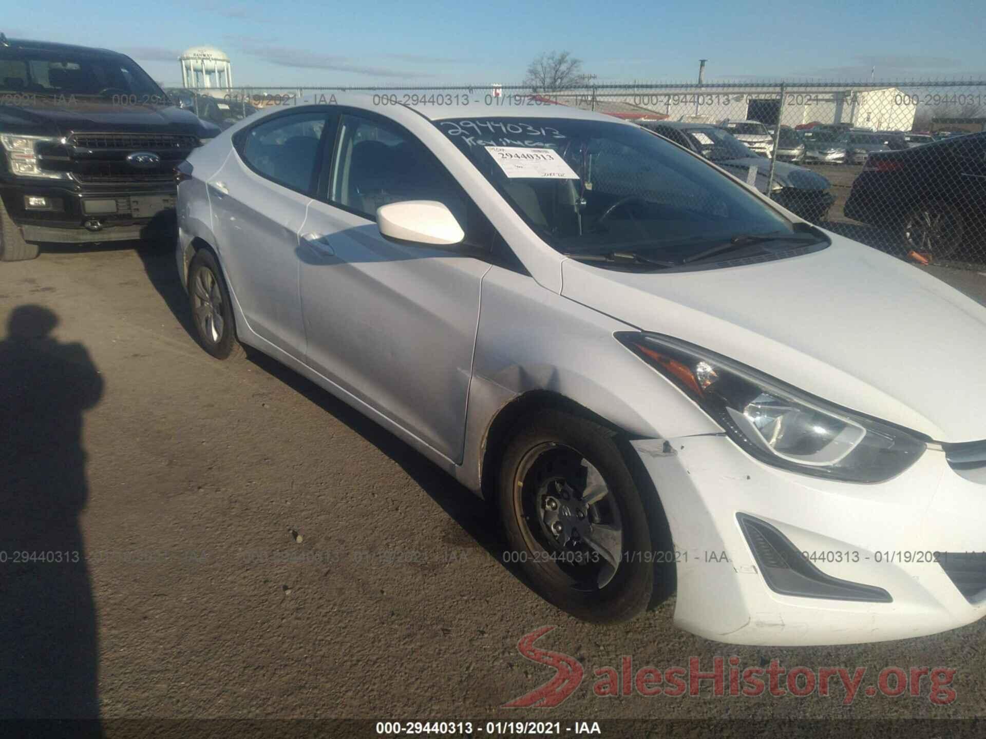 5NPDH4AE4GH754480 2016 HYUNDAI ELANTRA