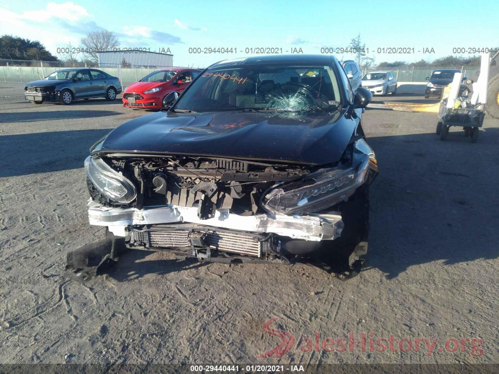 1HGCV1F17JA070404 2018 HONDA ACCORD SEDAN