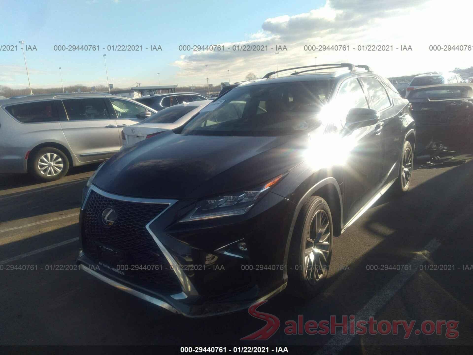 2T2BZMCA1JC139762 2018 LEXUS RX