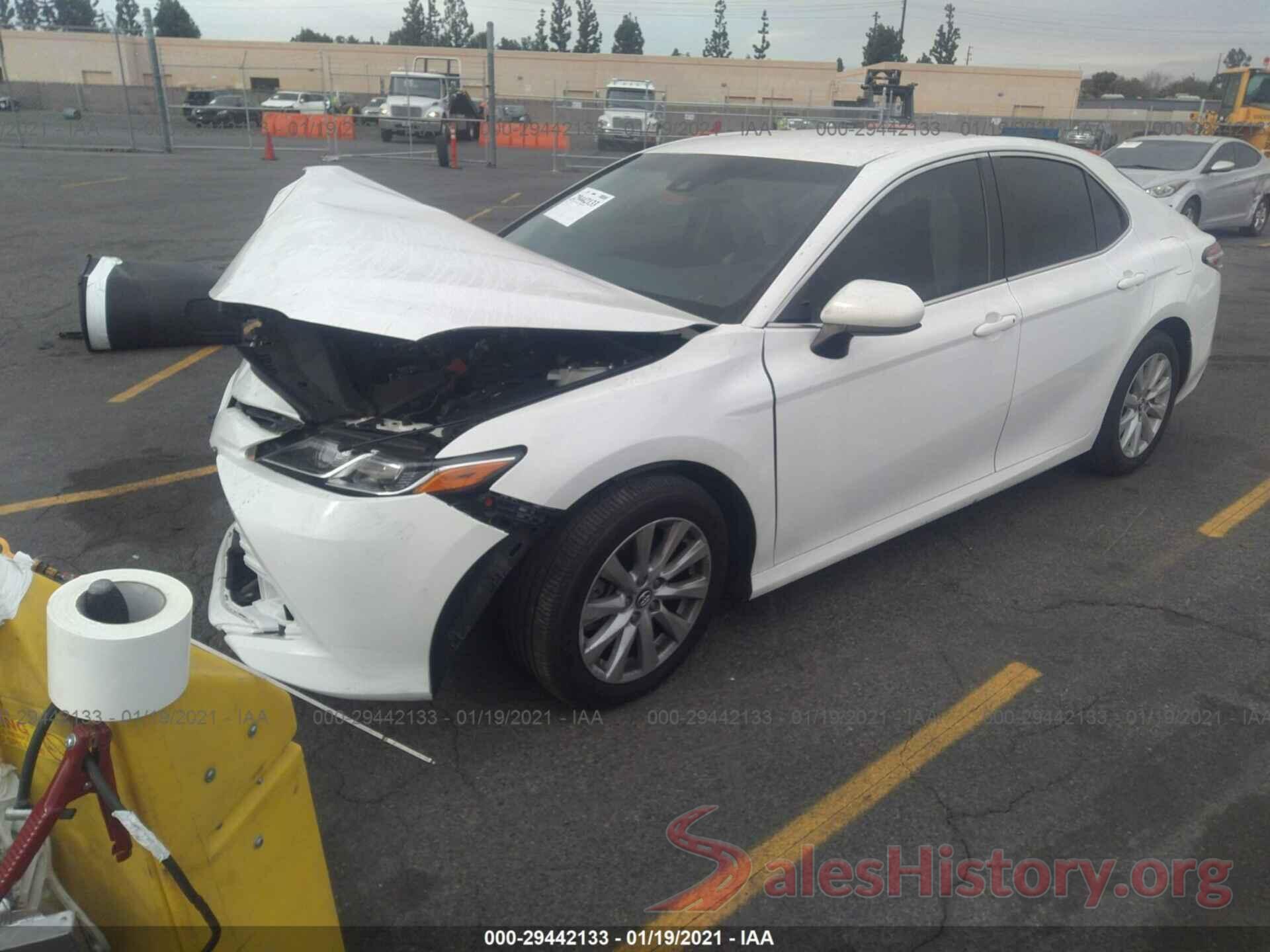 4T1B11HK4JU576472 2018 TOYOTA CAMRY