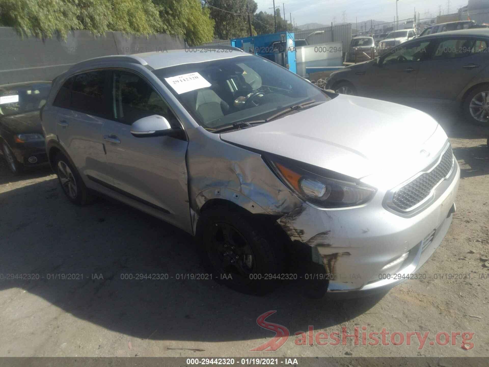 KNDCC3LC7J5126680 2018 KIA NIRO