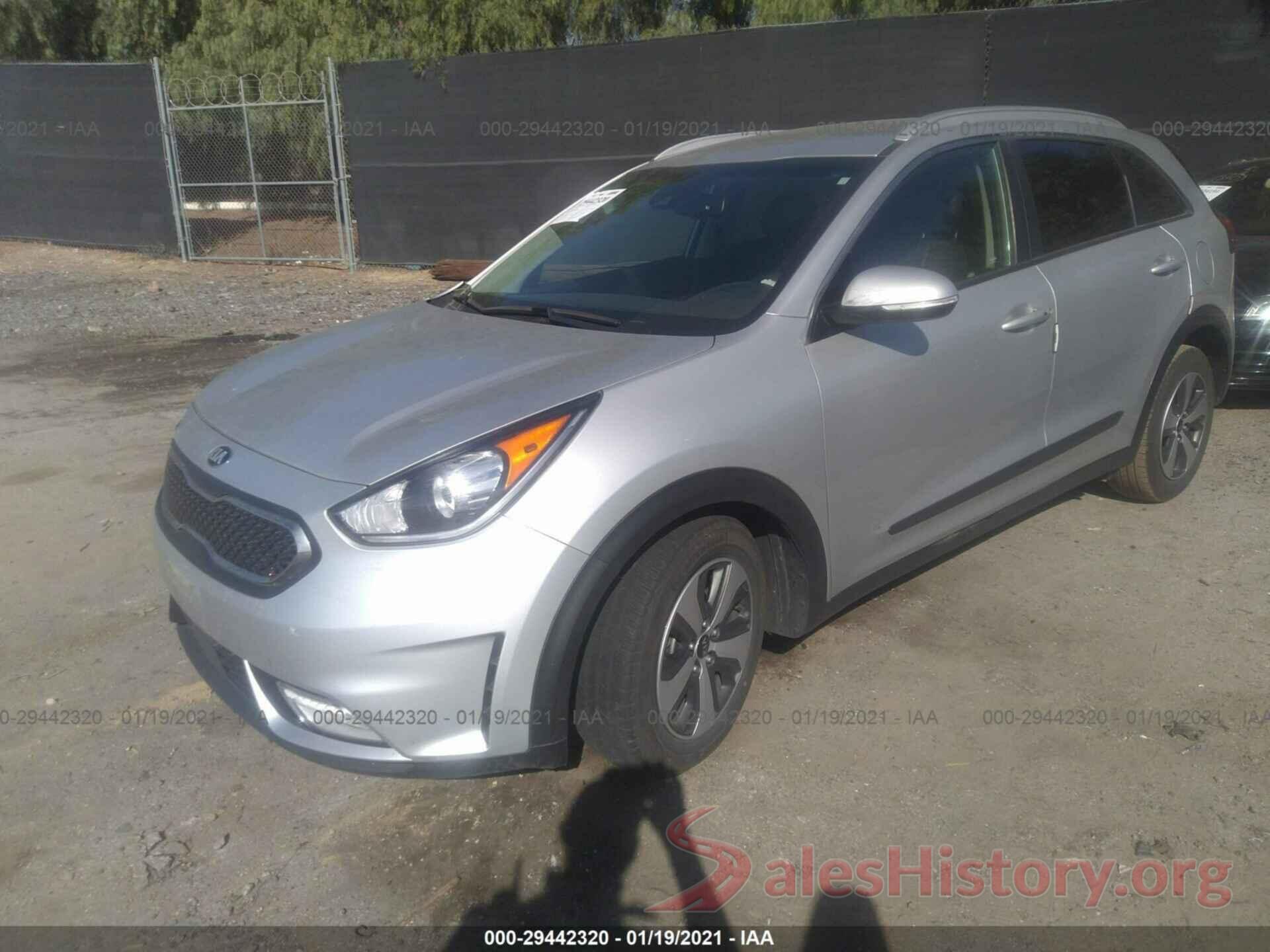 KNDCC3LC7J5126680 2018 KIA NIRO