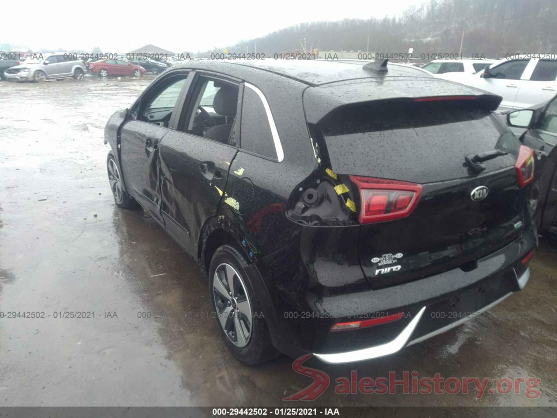 KNDCB3LC3H5032647 2017 KIA NIRO