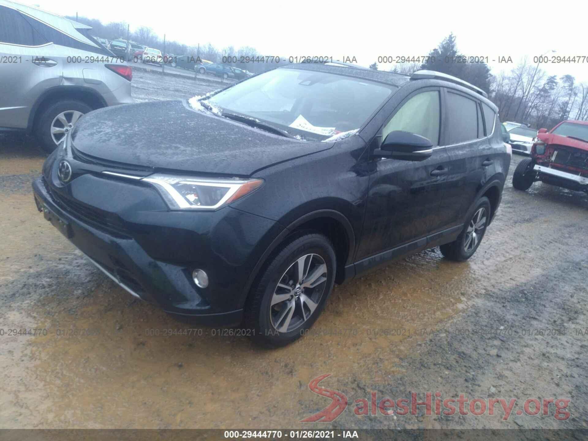 JTMRFREV5JD247443 2018 TOYOTA RAV4