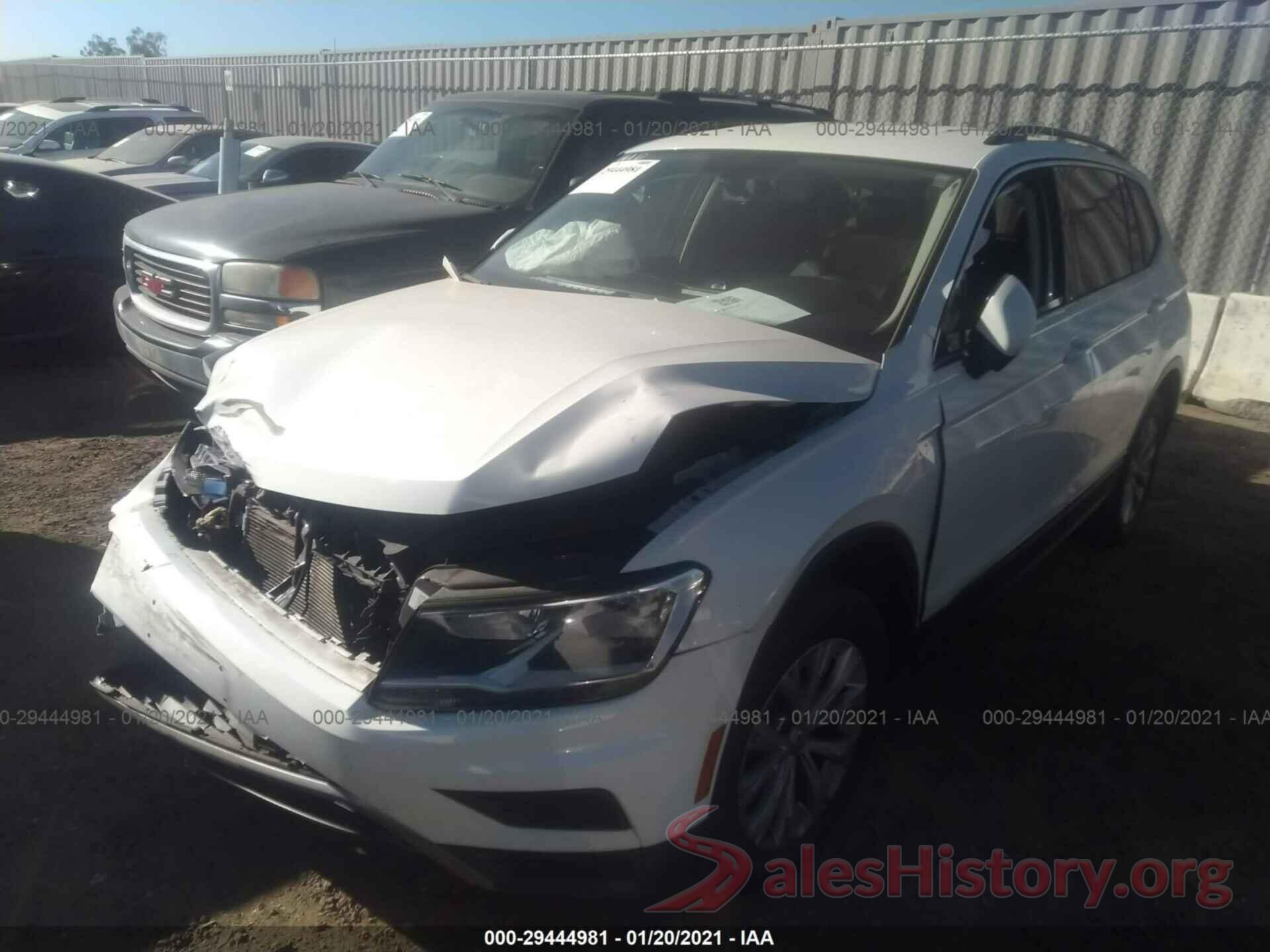 3VV3B7AX2JM078372 2018 VOLKSWAGEN TIGUAN