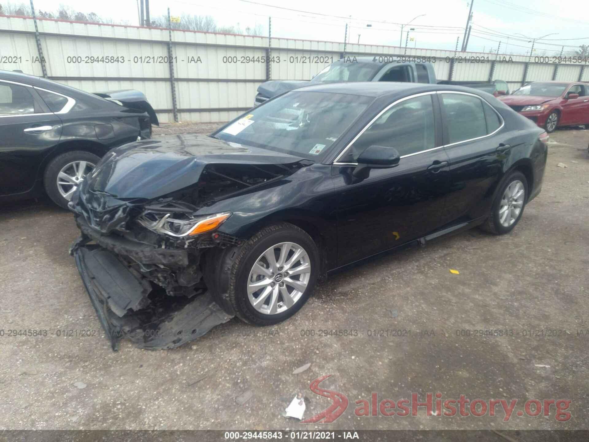 4T1B11HK1JU588014 2018 TOYOTA CAMRY