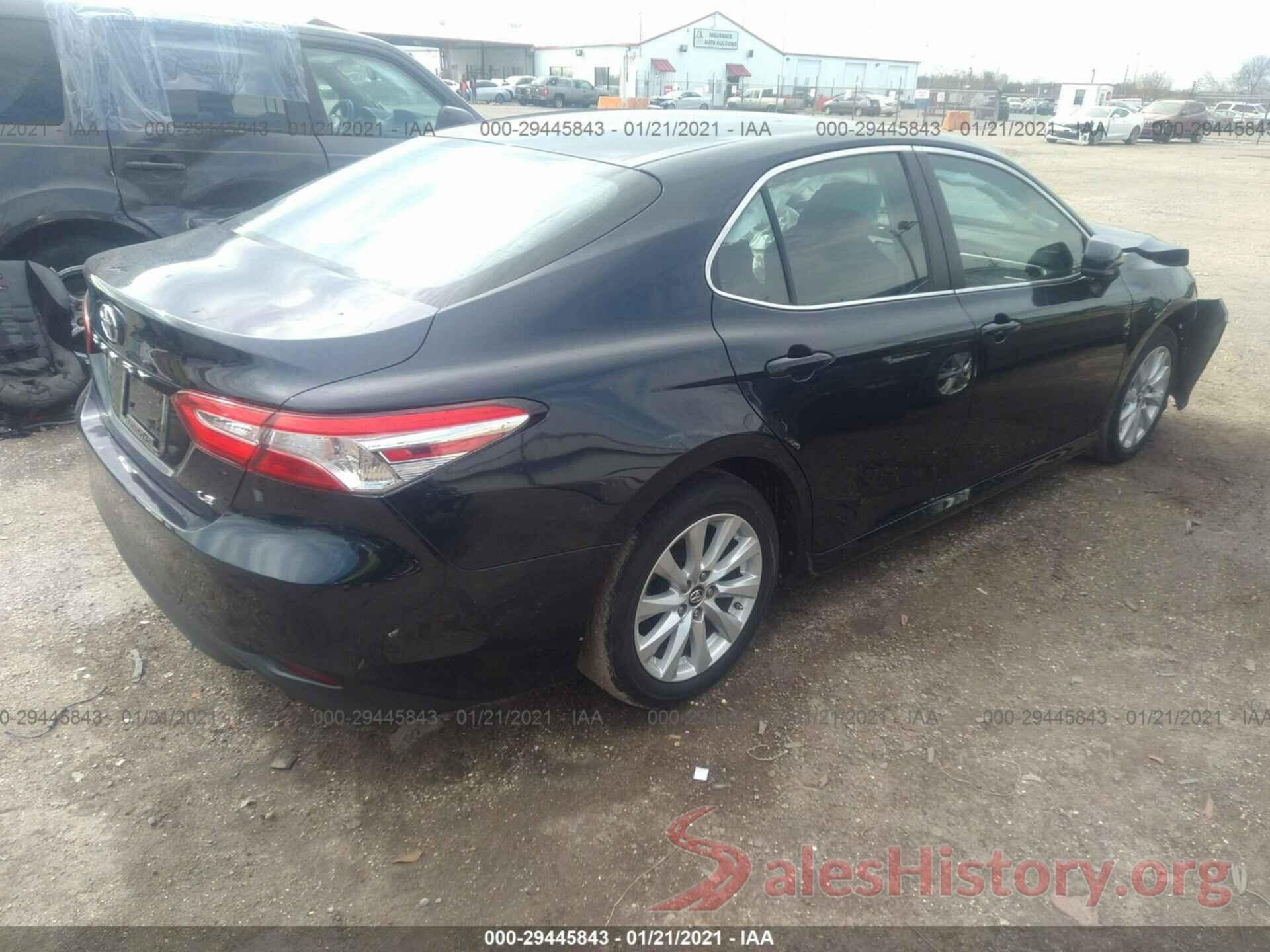 4T1B11HK1JU588014 2018 TOYOTA CAMRY