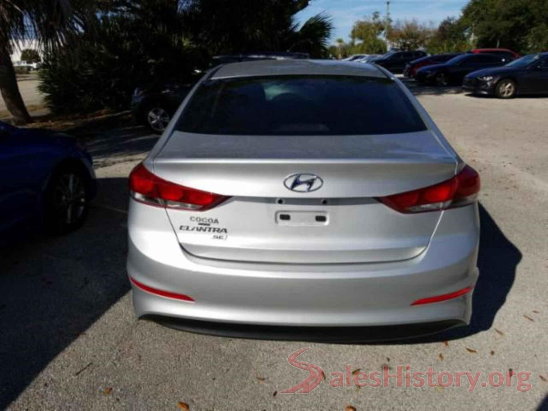 5NPD74LF1JH325619 2018 HYUNDAI ELANTRA