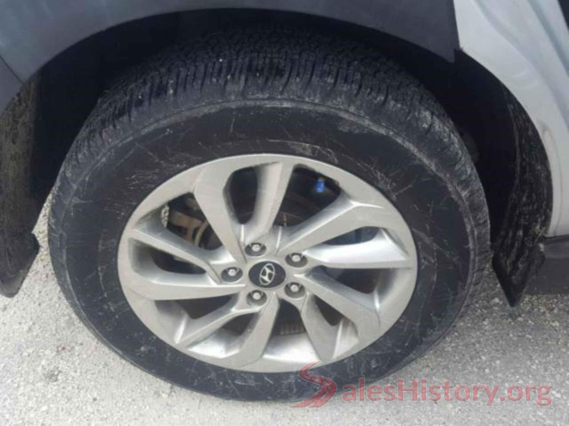 KM8J23A40JU646260 2018 HYUNDAI TUCSON