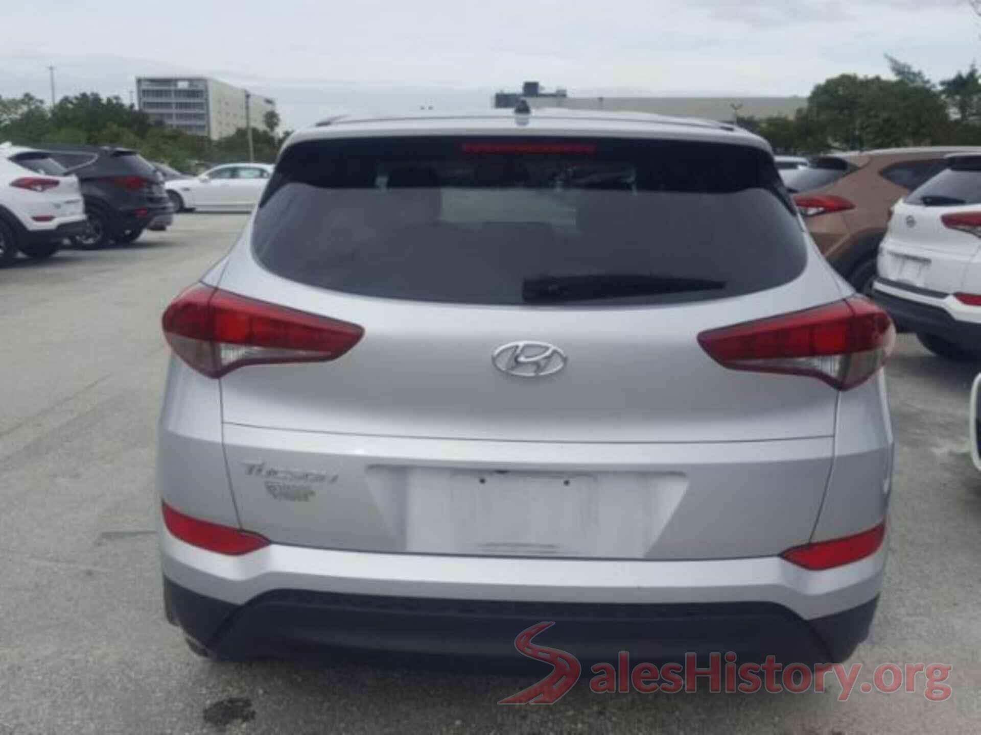 KM8J23A40JU646260 2018 HYUNDAI TUCSON