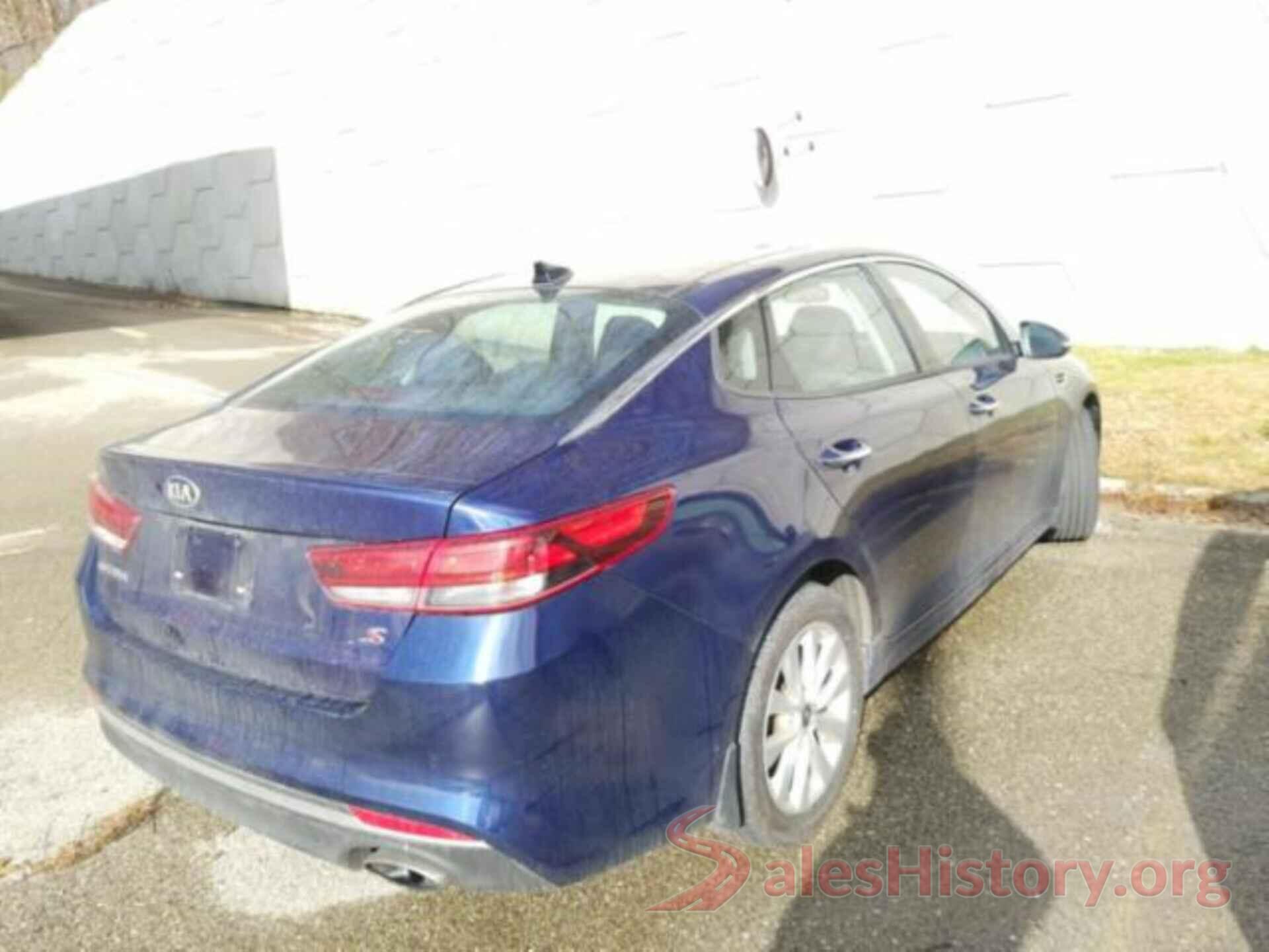 5XXGT4L30JG242211 2018 KIA OPTIMA