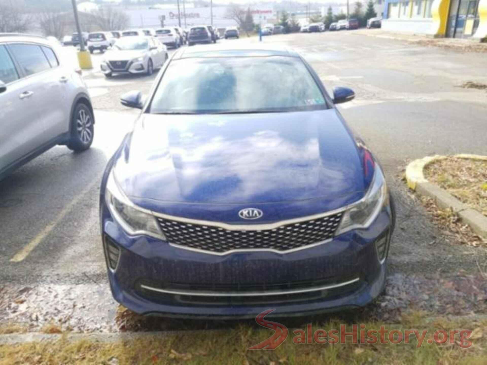 5XXGT4L30JG242211 2018 KIA OPTIMA