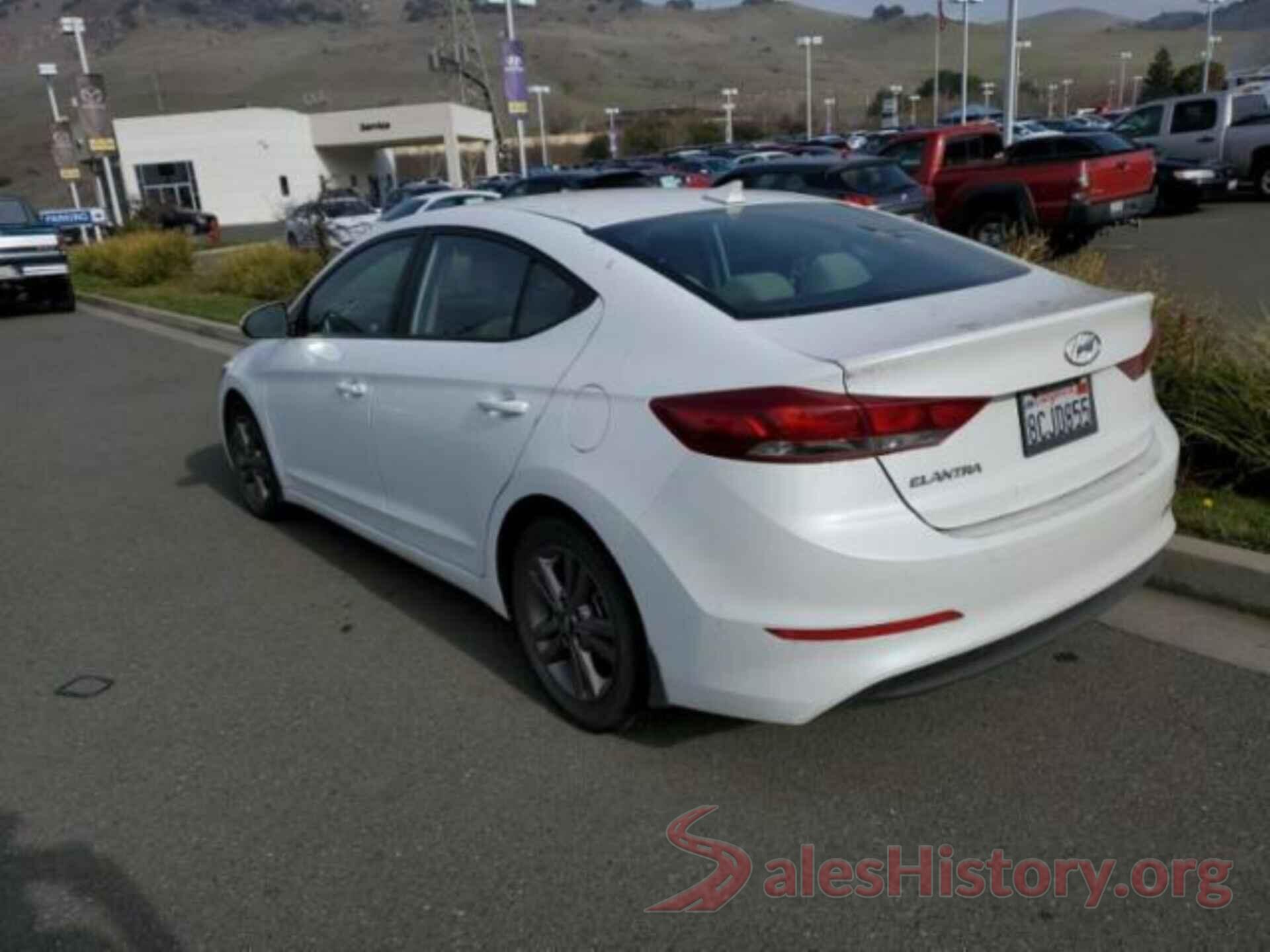 5NPD84LF0JH216727 2018 HYUNDAI ELANTRA