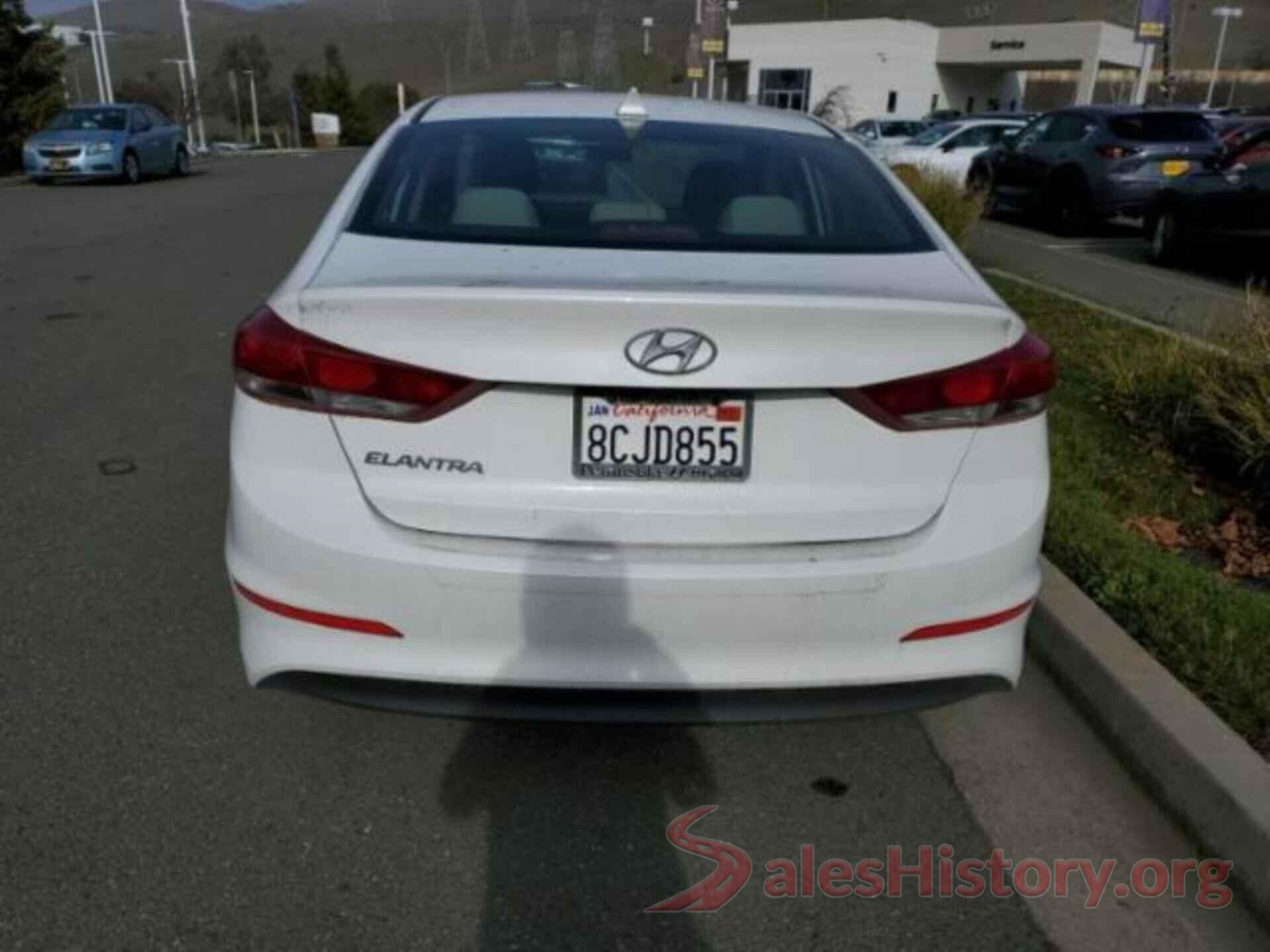 5NPD84LF0JH216727 2018 HYUNDAI ELANTRA