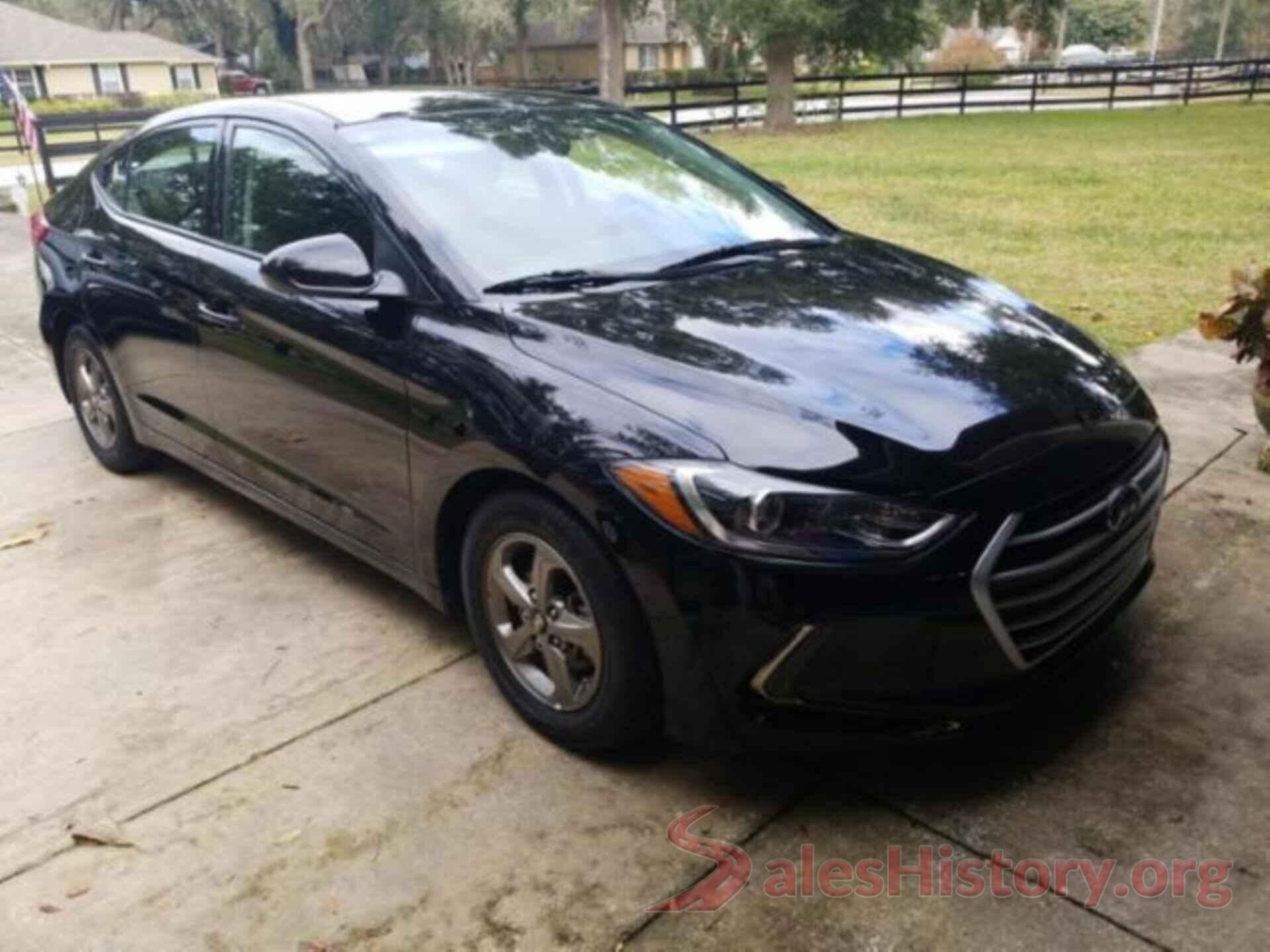 5NPD94LA8JH256118 2018 HYUNDAI ELANTRA