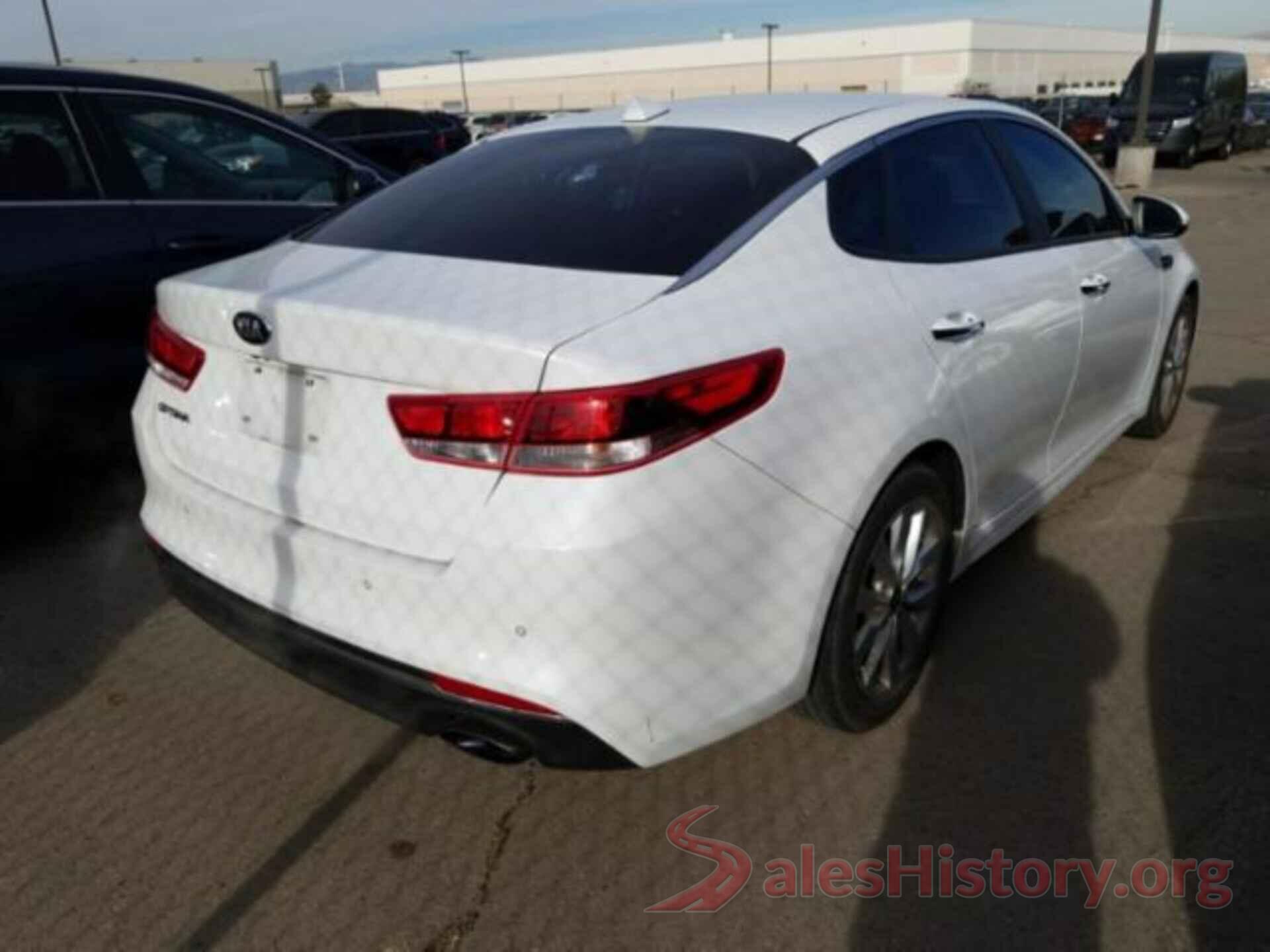 5XXGT4L30JG252916 2018 KIA OPTIMA