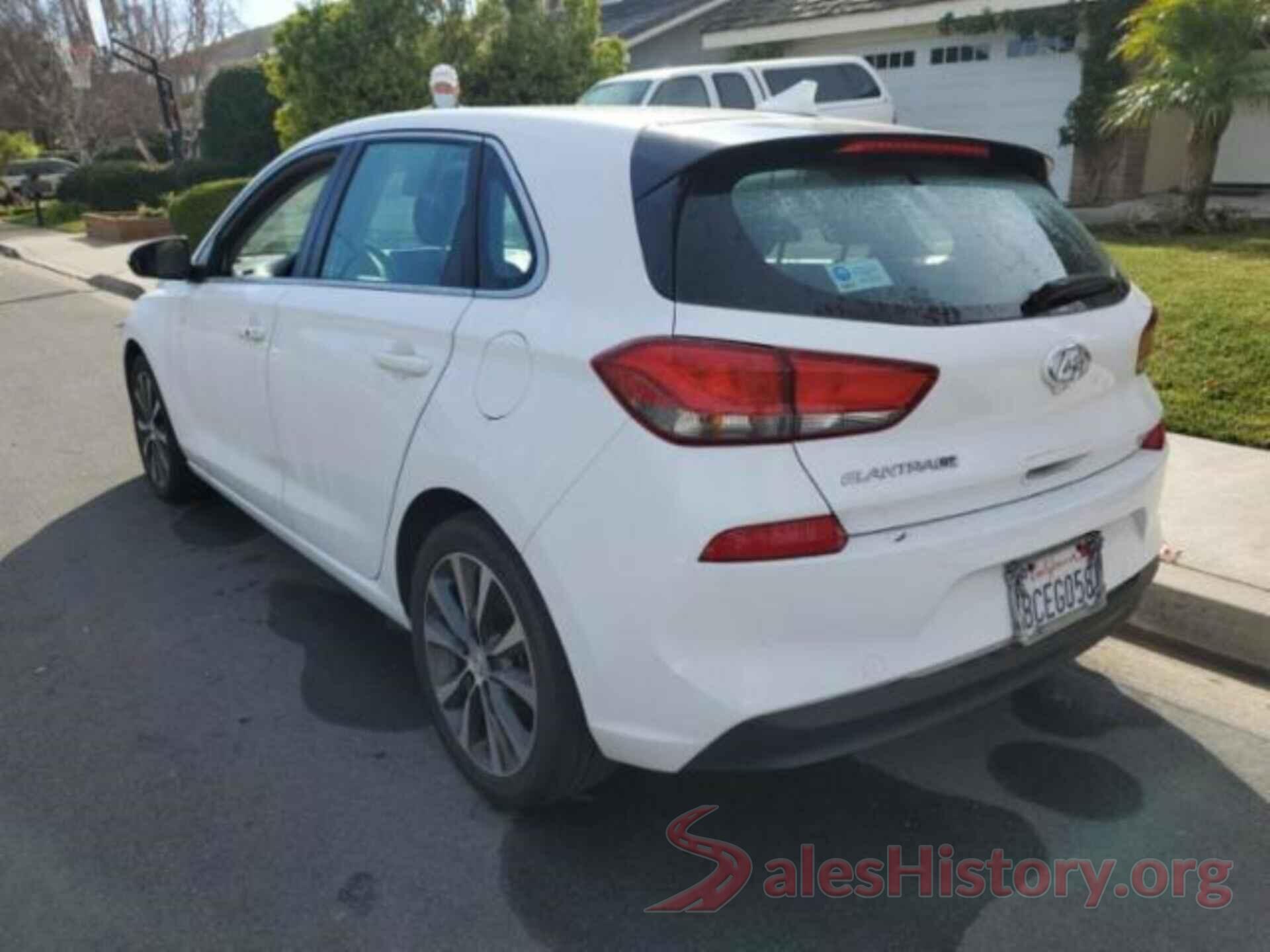 KMHH35LE5JU041017 2018 HYUNDAI ELANTRA GT