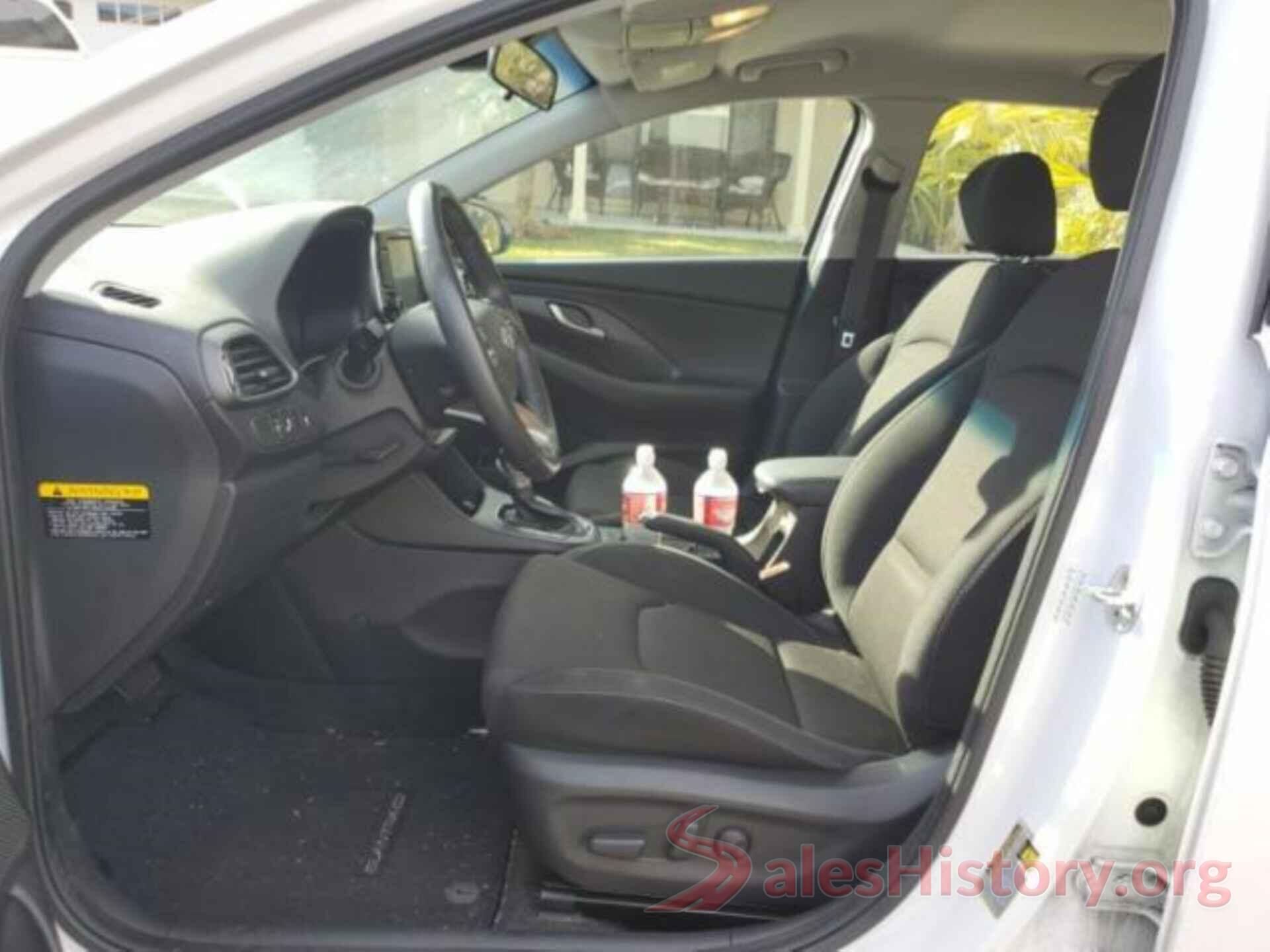 KMHH35LE5JU041017 2018 HYUNDAI ELANTRA GT