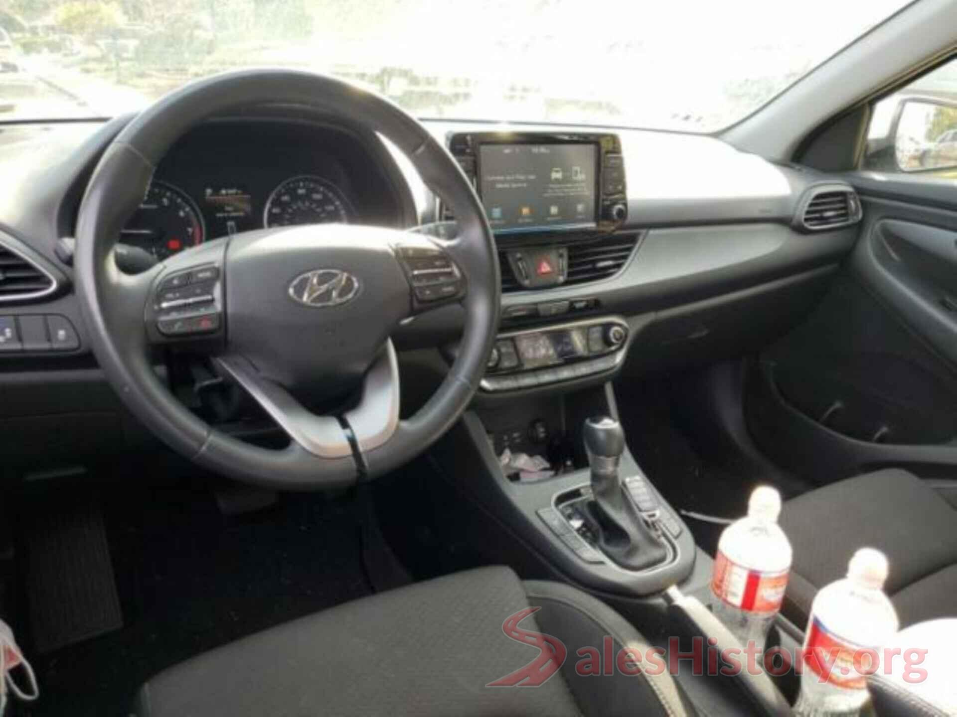 KMHH35LE5JU041017 2018 HYUNDAI ELANTRA GT