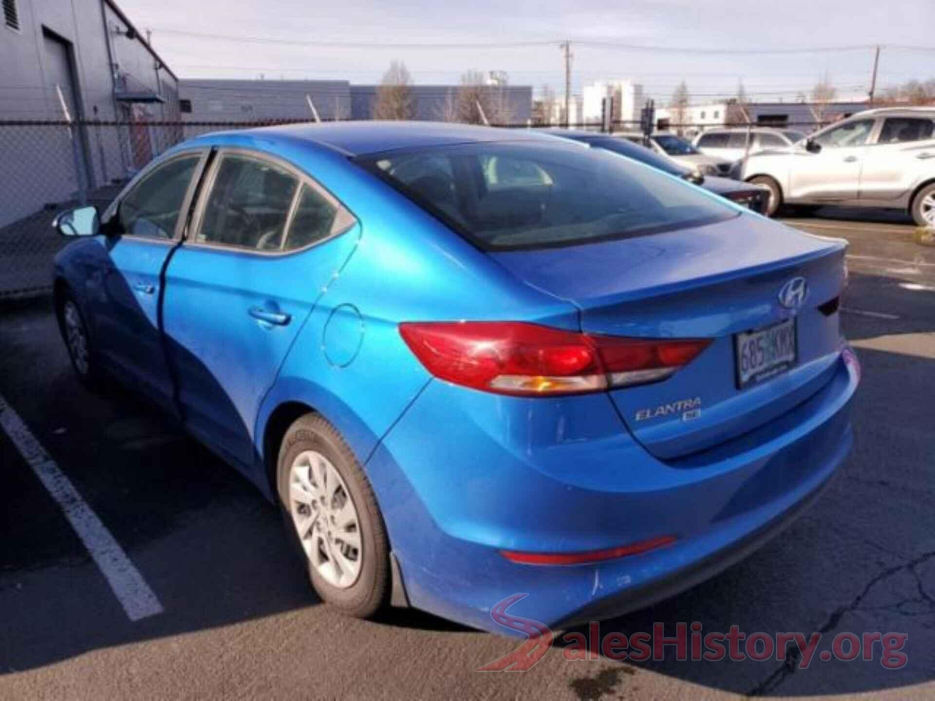 5NPD74LF2JH240255 2018 HYUNDAI ELANTRA