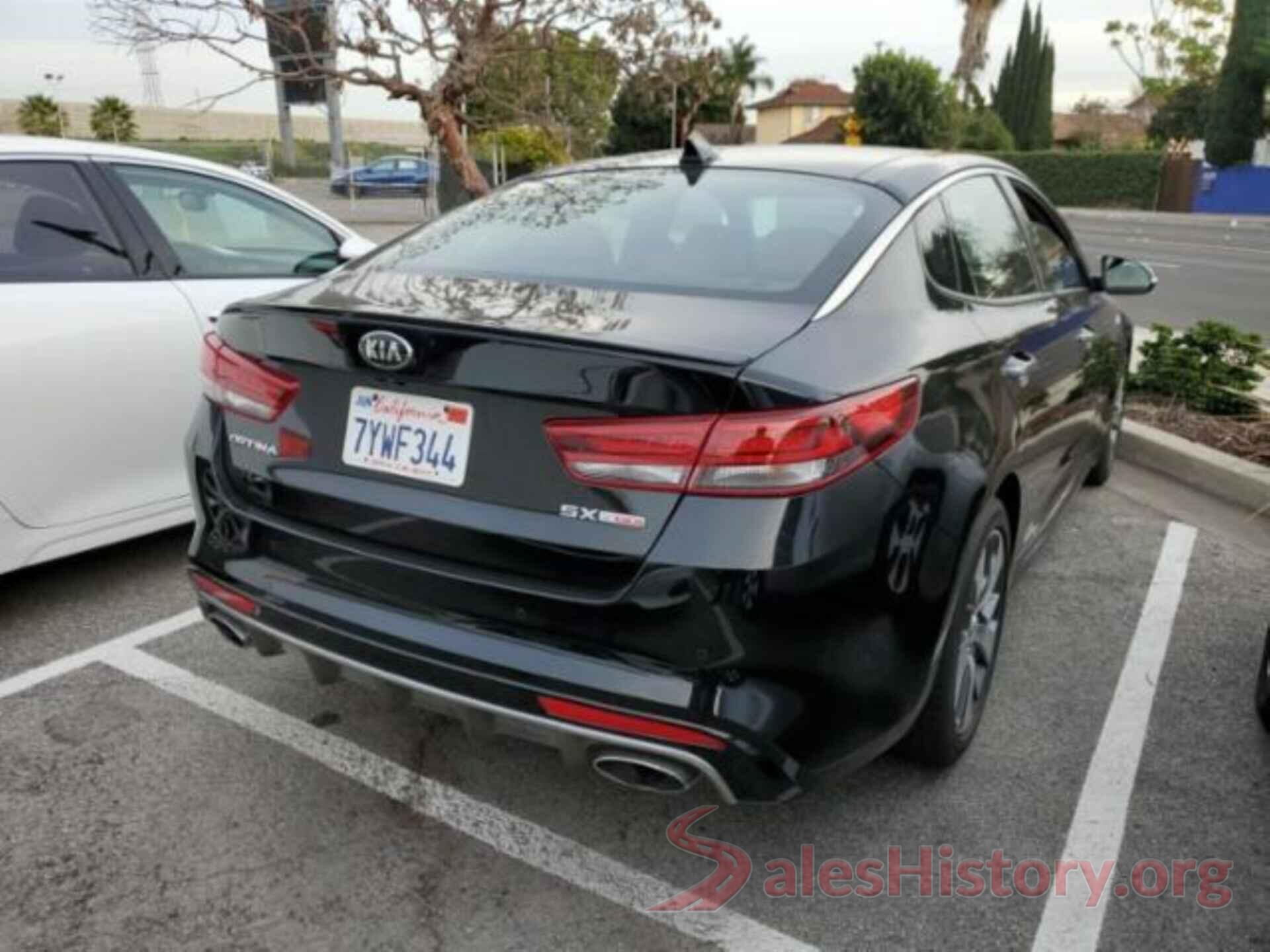 5XXGW4L24HG143447 2017 KIA OPTIMA