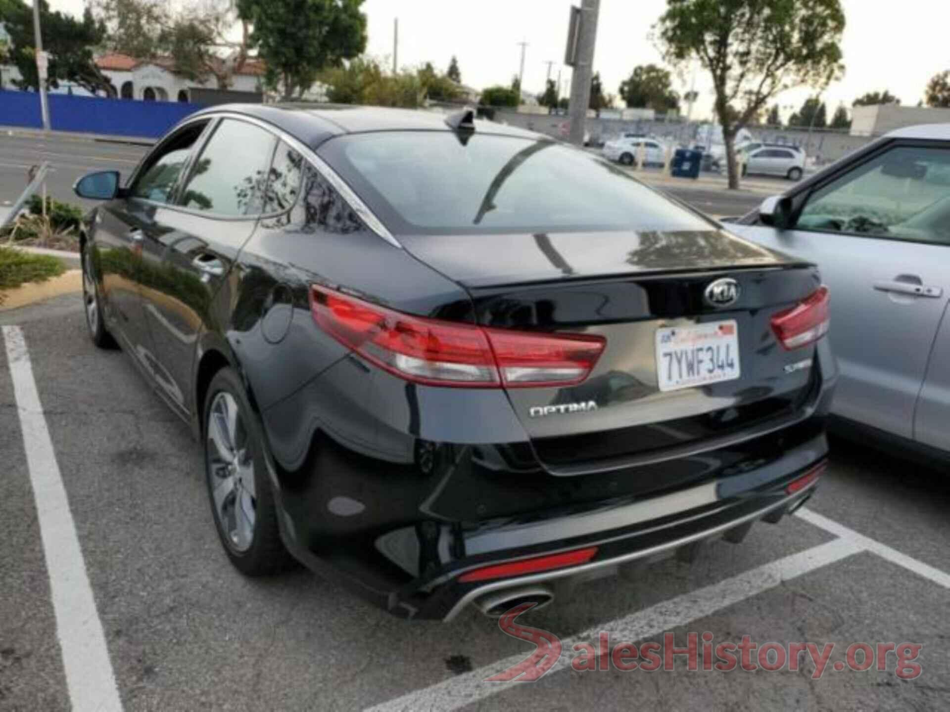 5XXGW4L24HG143447 2017 KIA OPTIMA