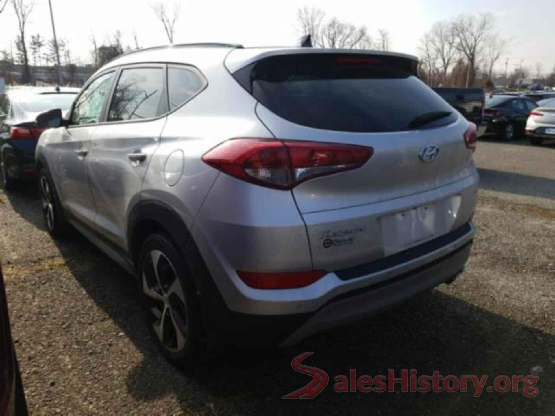 KM8J3CA25JU730828 2018 HYUNDAI TUCSON