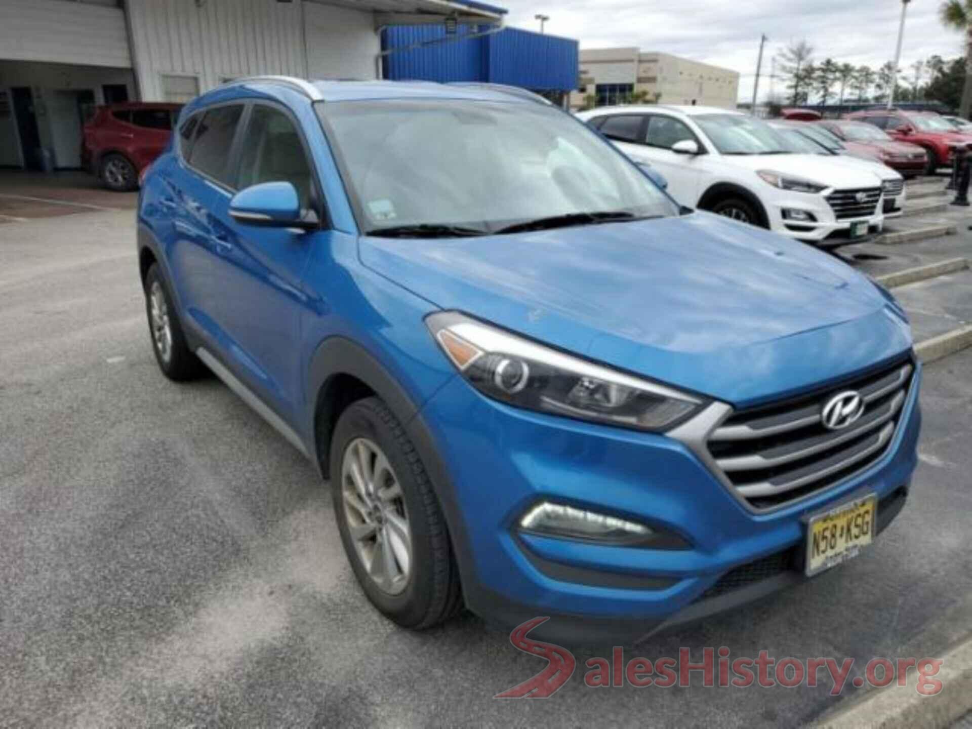 KM8J3CA47JU775738 2018 HYUNDAI TUCSON