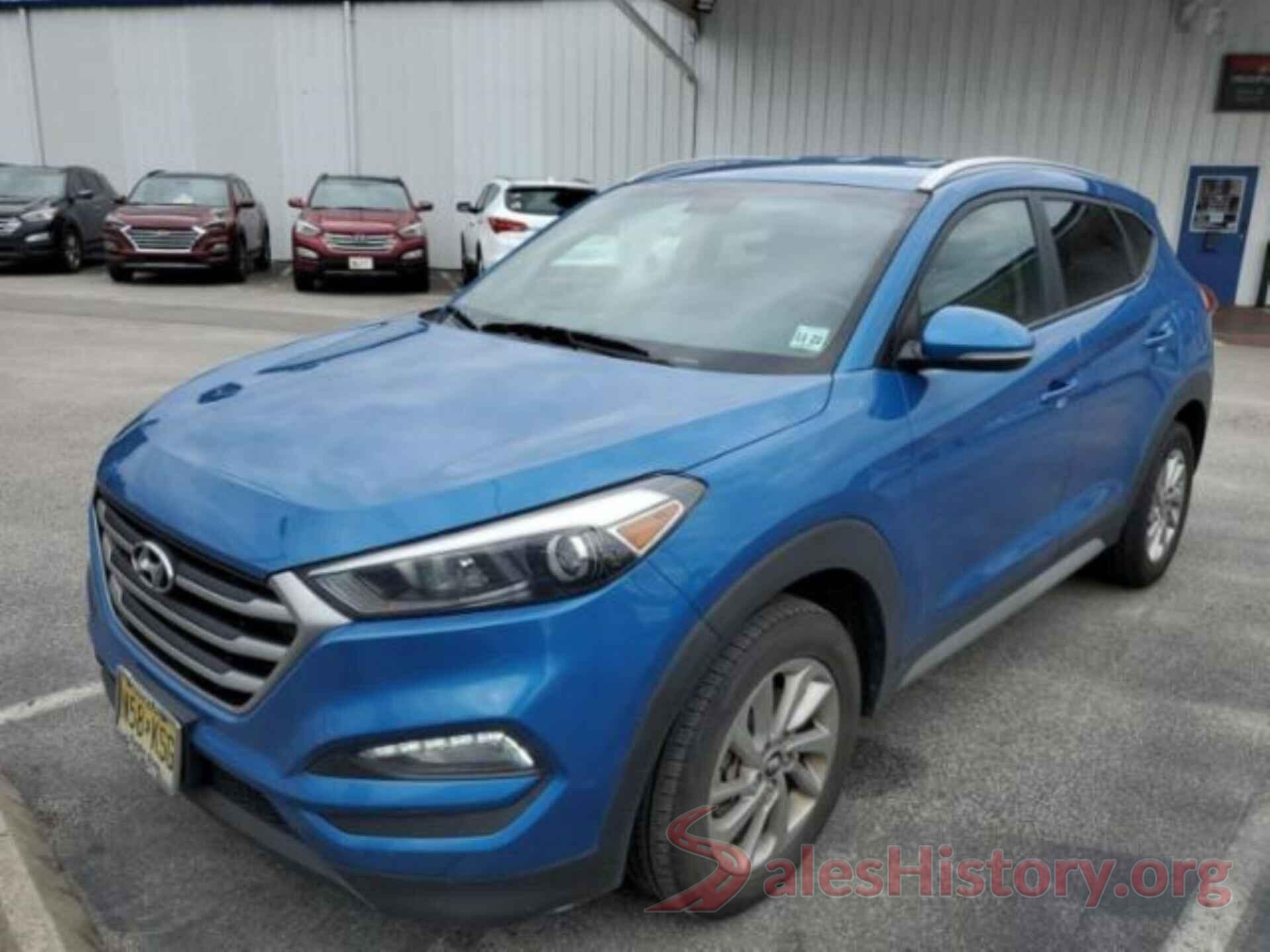 KM8J3CA47JU775738 2018 HYUNDAI TUCSON