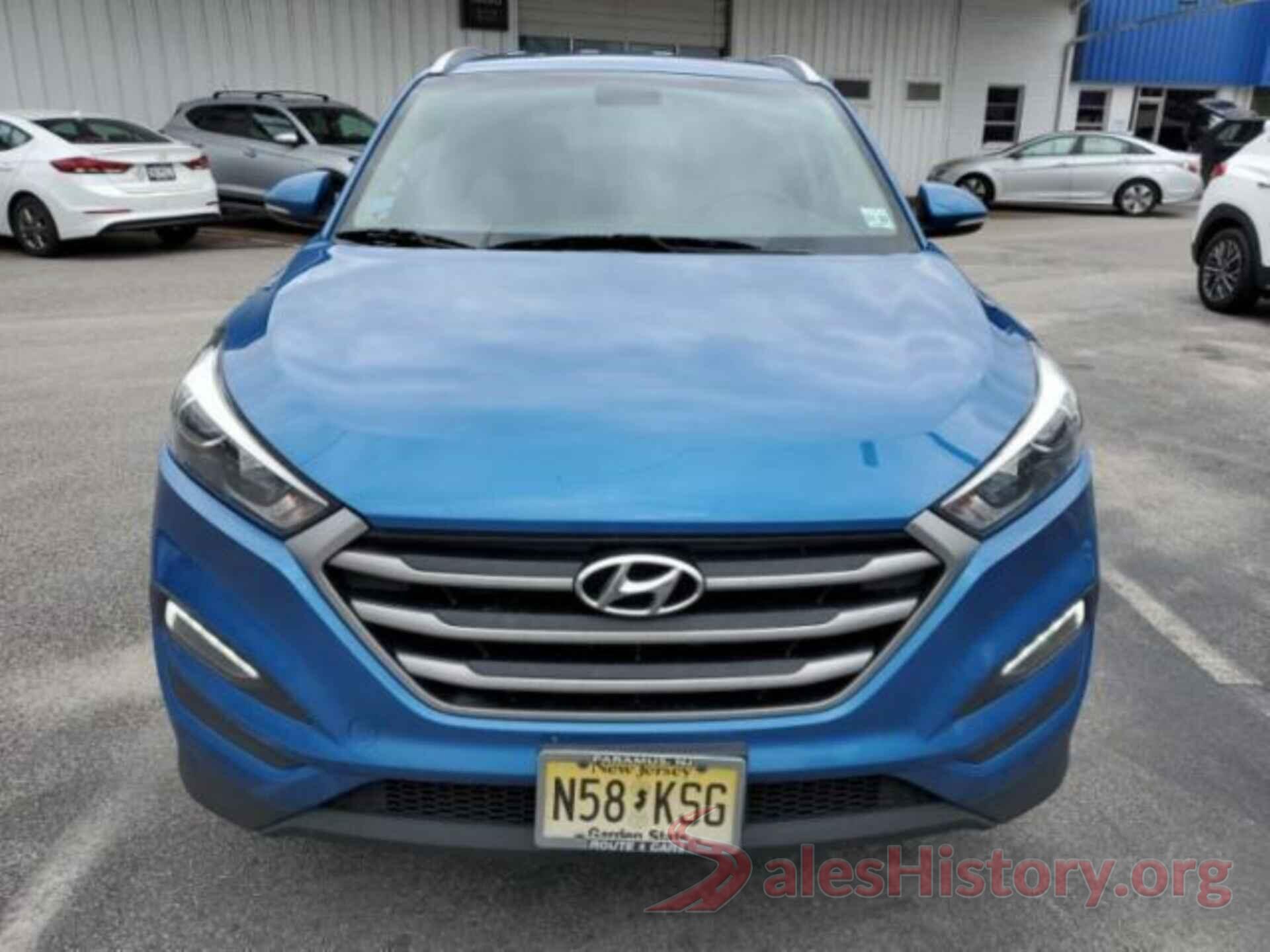 KM8J3CA47JU775738 2018 HYUNDAI TUCSON