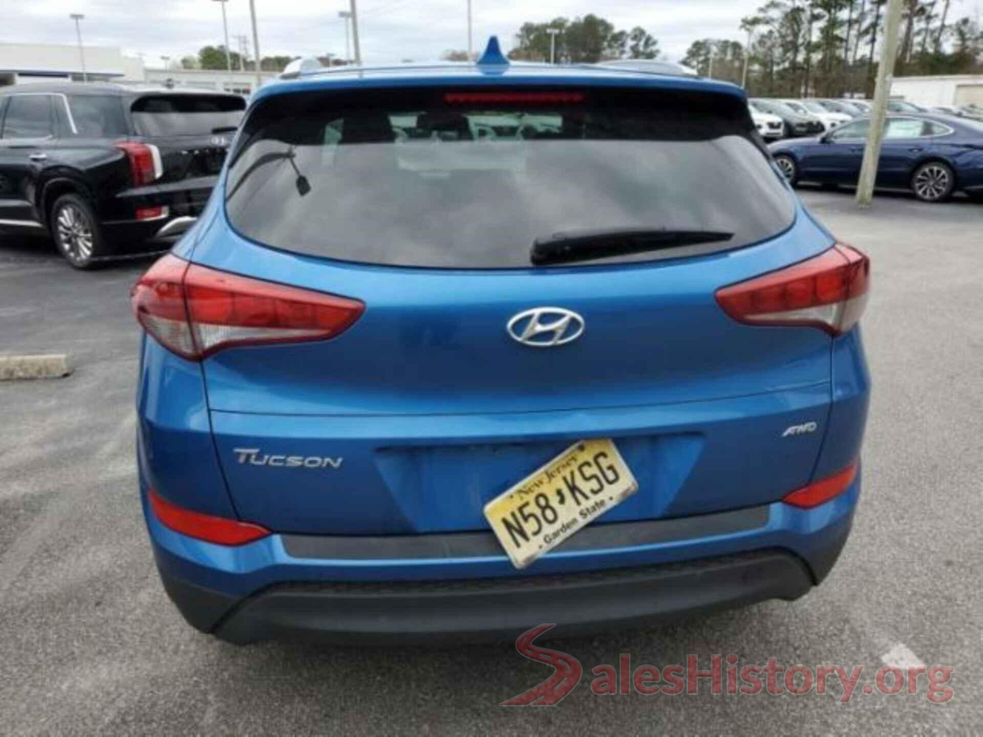 KM8J3CA47JU775738 2018 HYUNDAI TUCSON