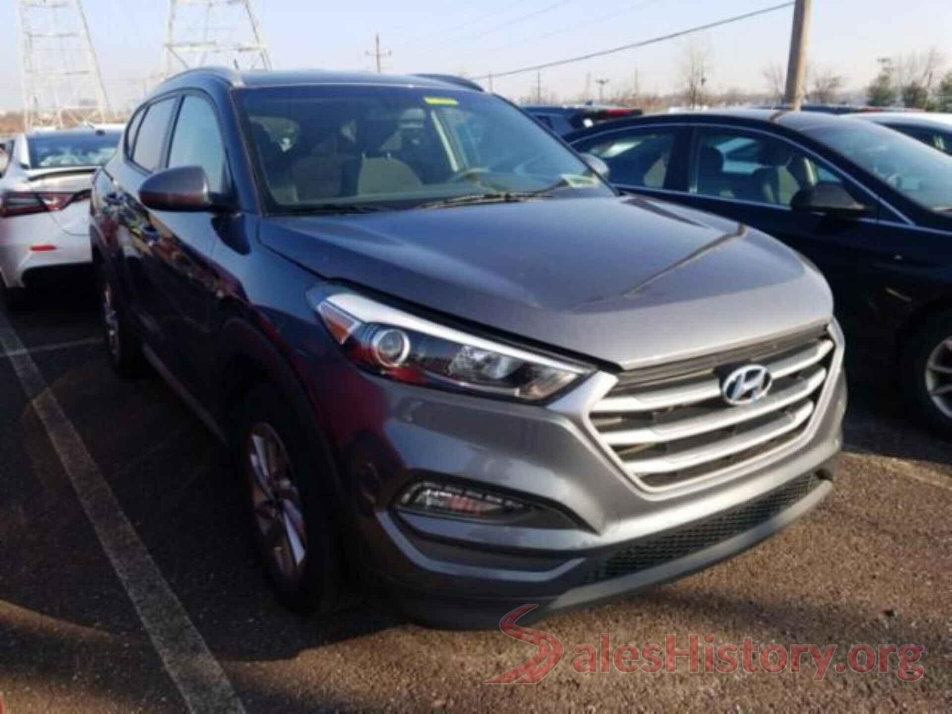 KM8J3CA45HU501111 2017 HYUNDAI TUCSON