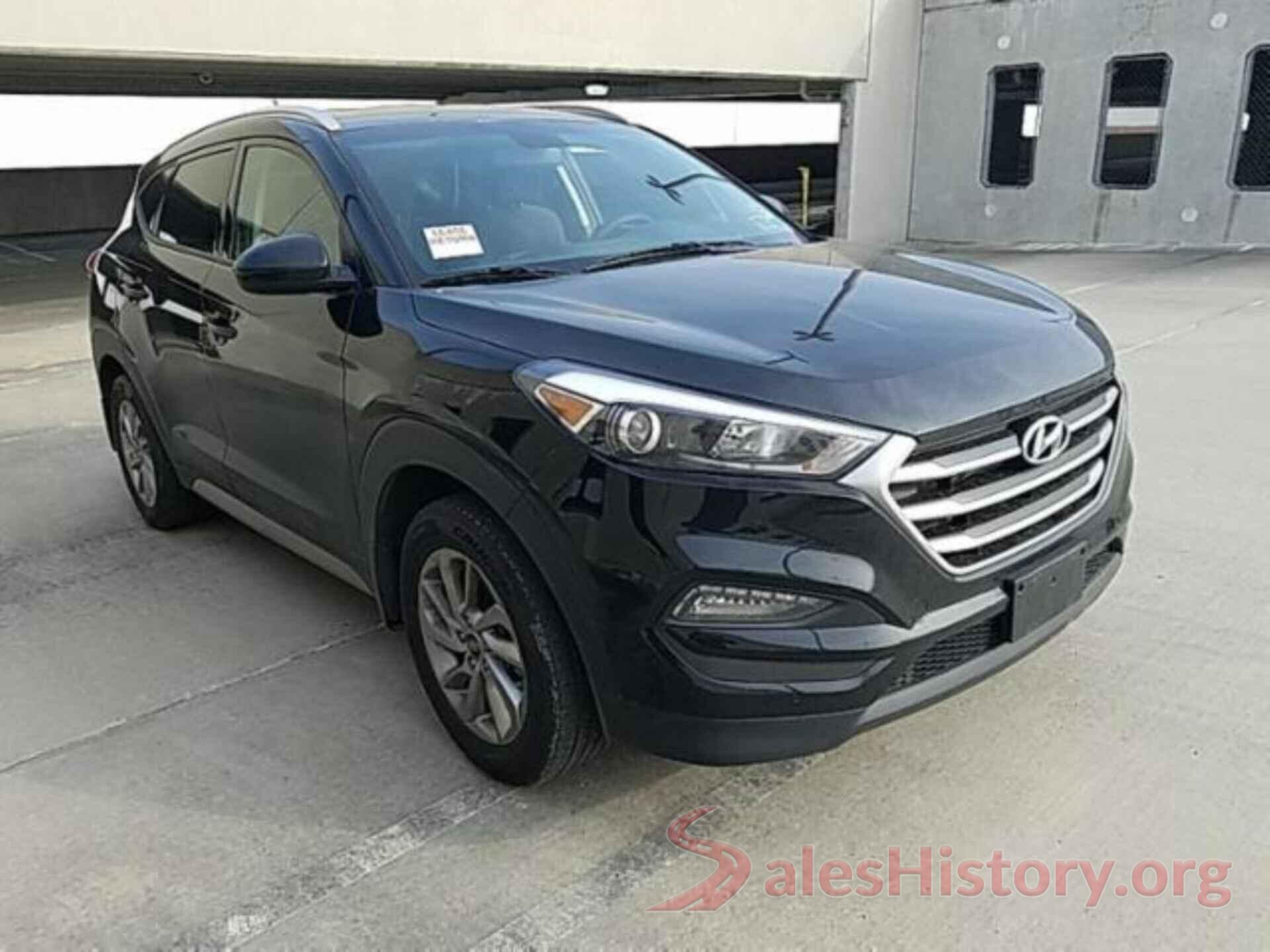 KM8J3CA45HU555525 2017 HYUNDAI TUCSON