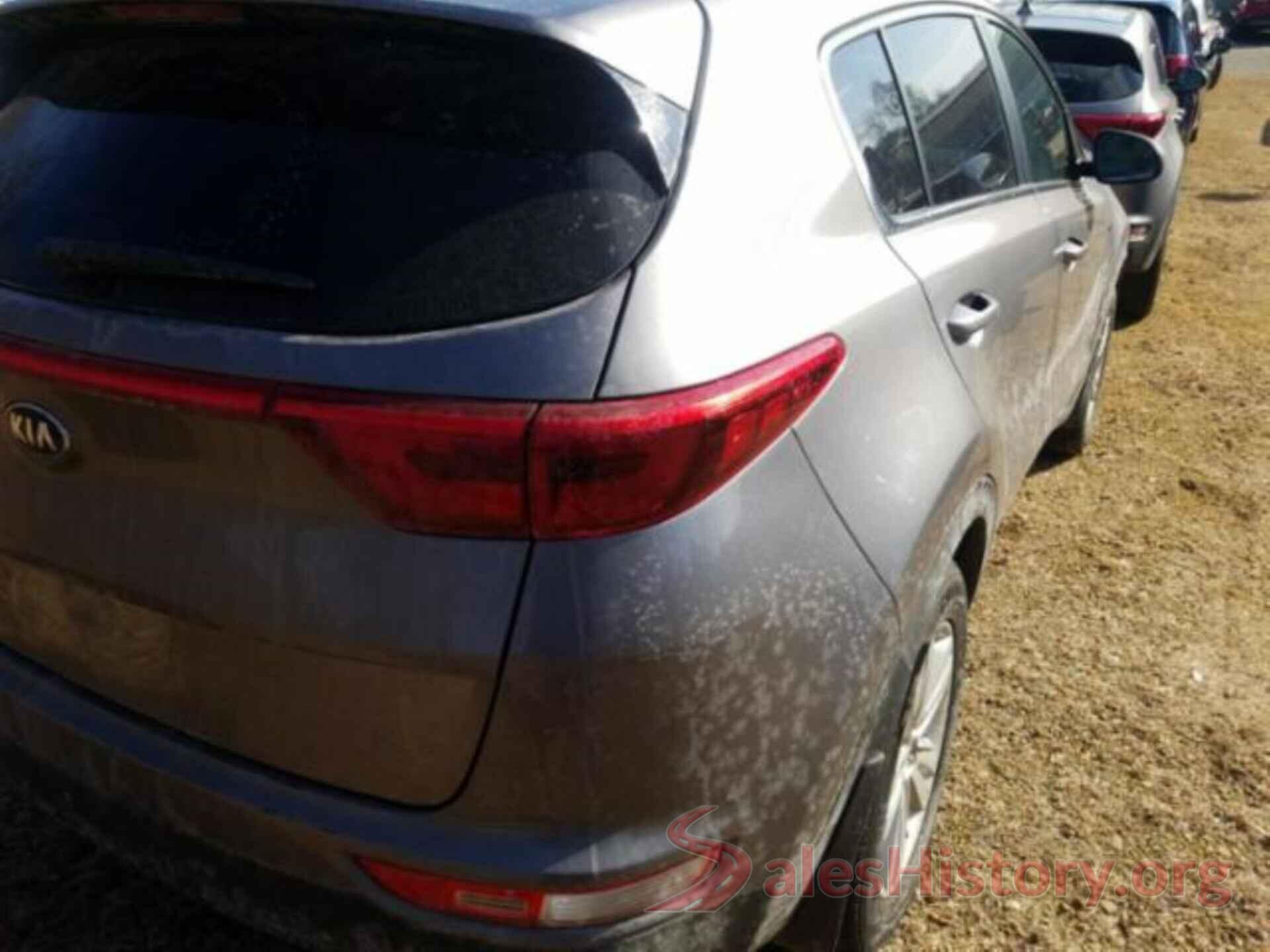 KNDPMCAC1J7446423 2018 KIA SPORTAGE