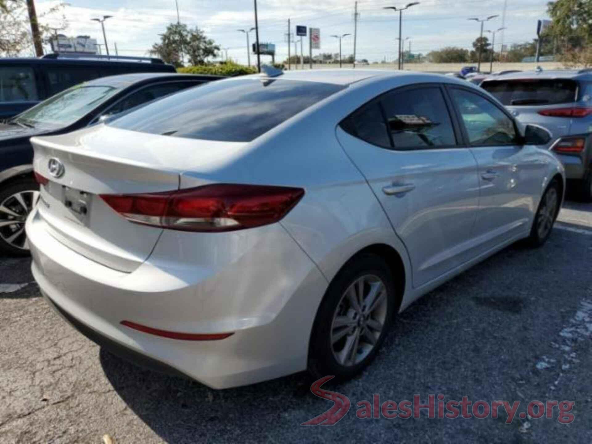 5NPD84LF0JH290388 2018 HYUNDAI ELANTRA