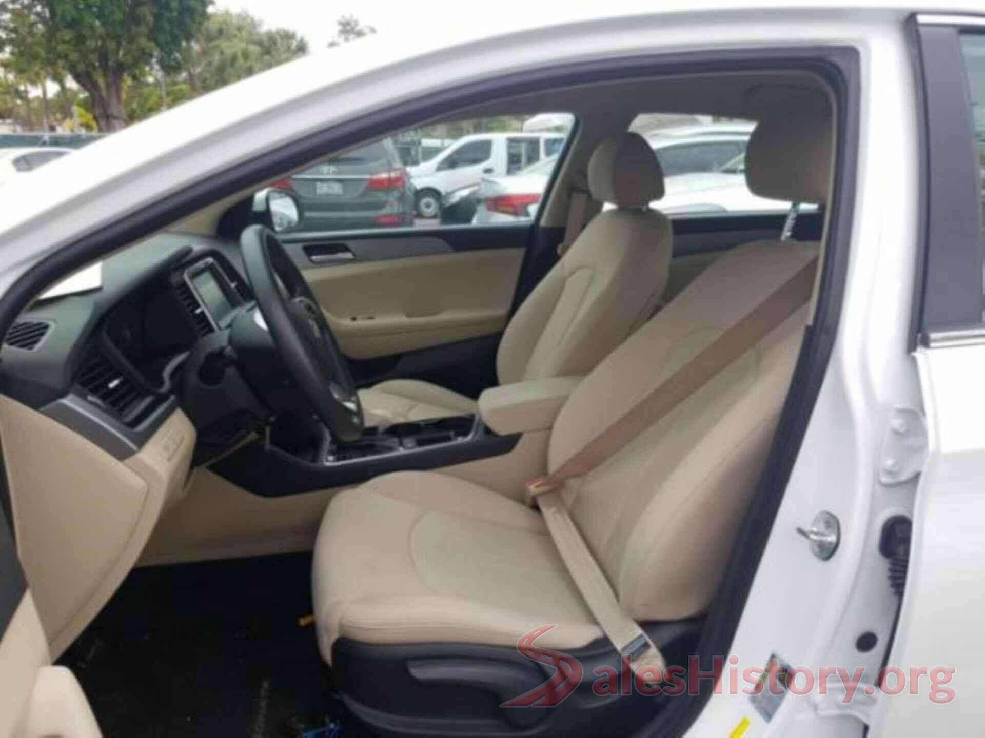 5NPE24AF7JH647901 2018 HYUNDAI SONATA