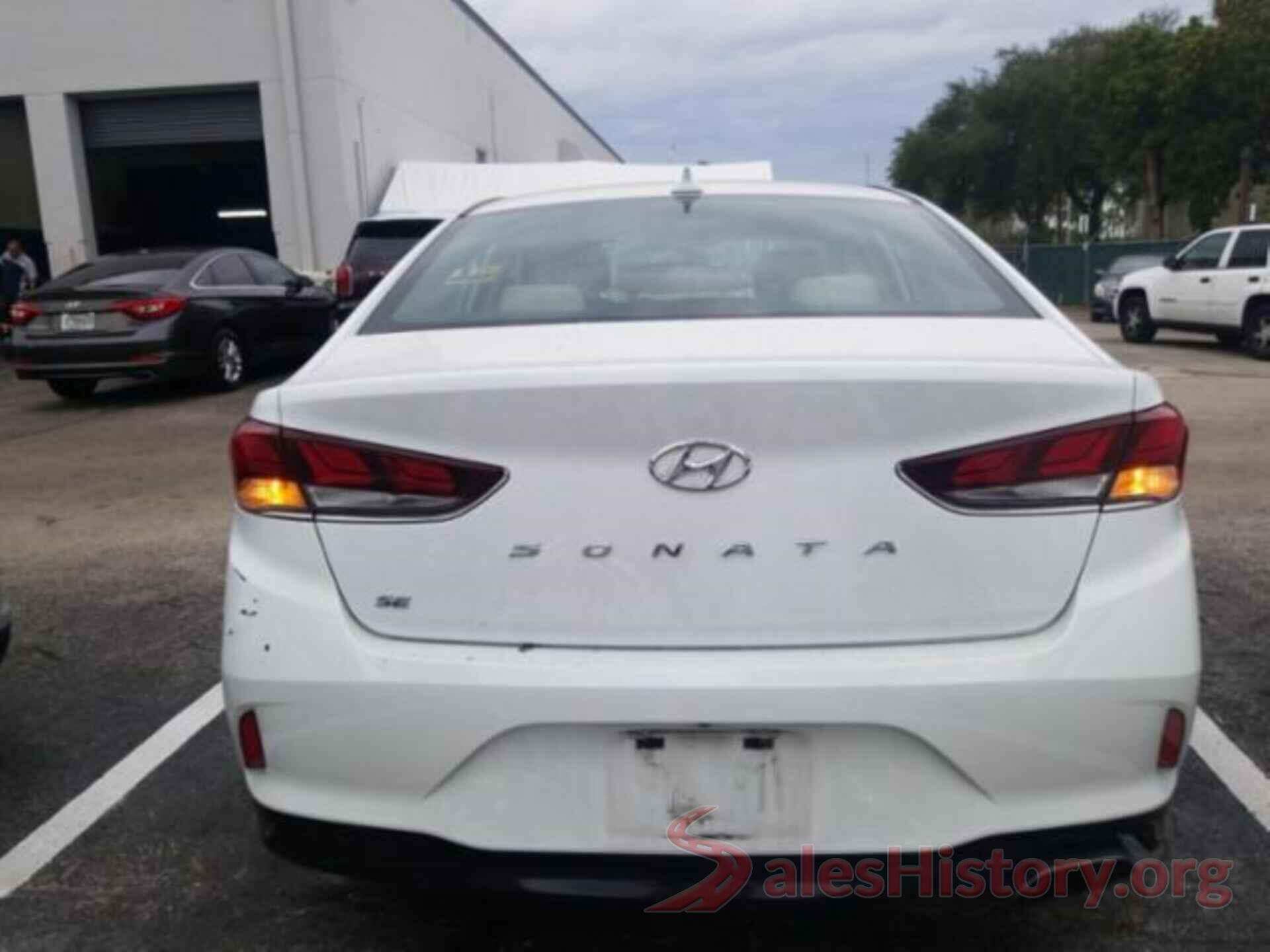 5NPE24AF7JH647901 2018 HYUNDAI SONATA