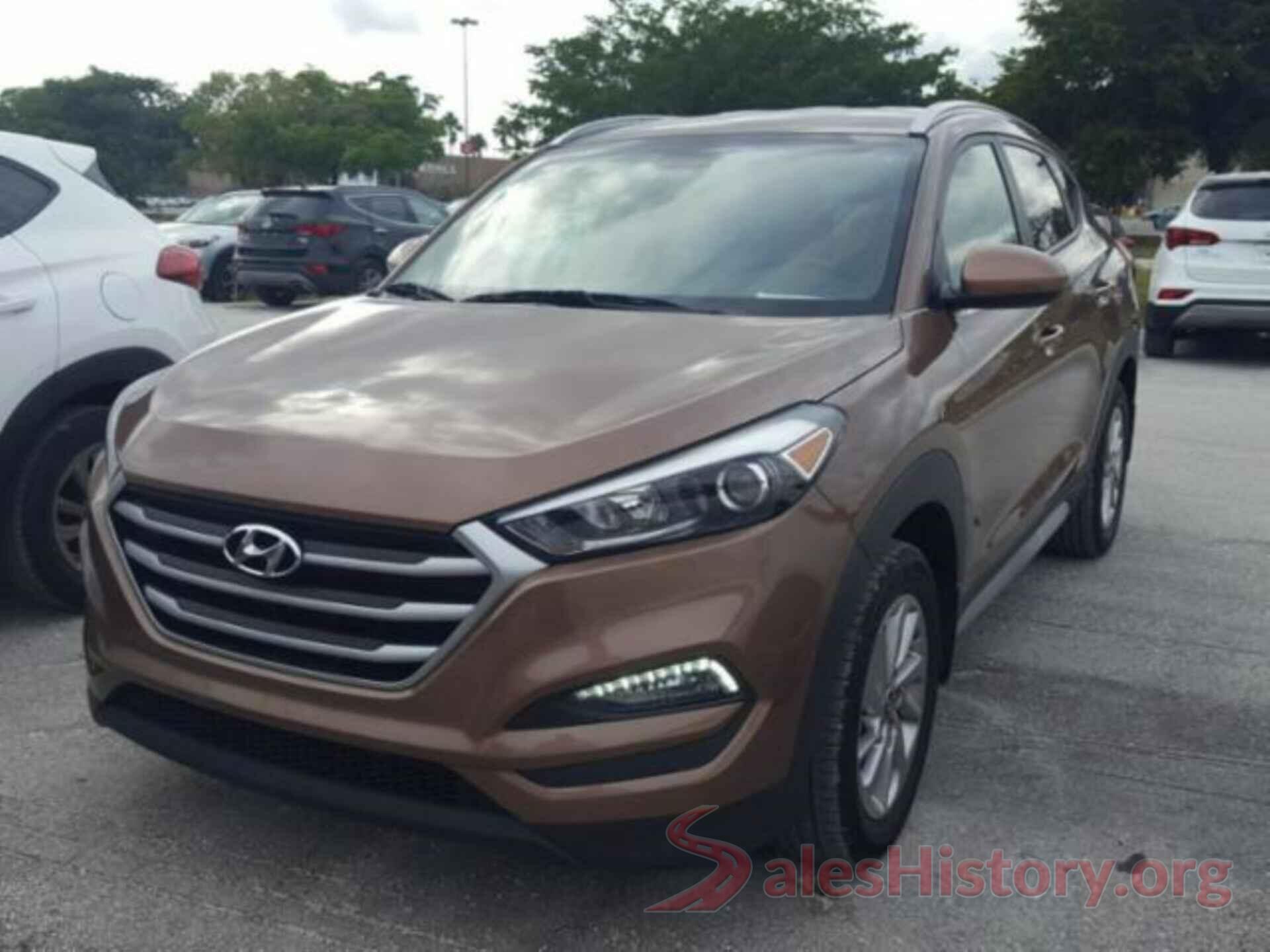 KM8J33A45HU521830 2017 HYUNDAI TUCSON