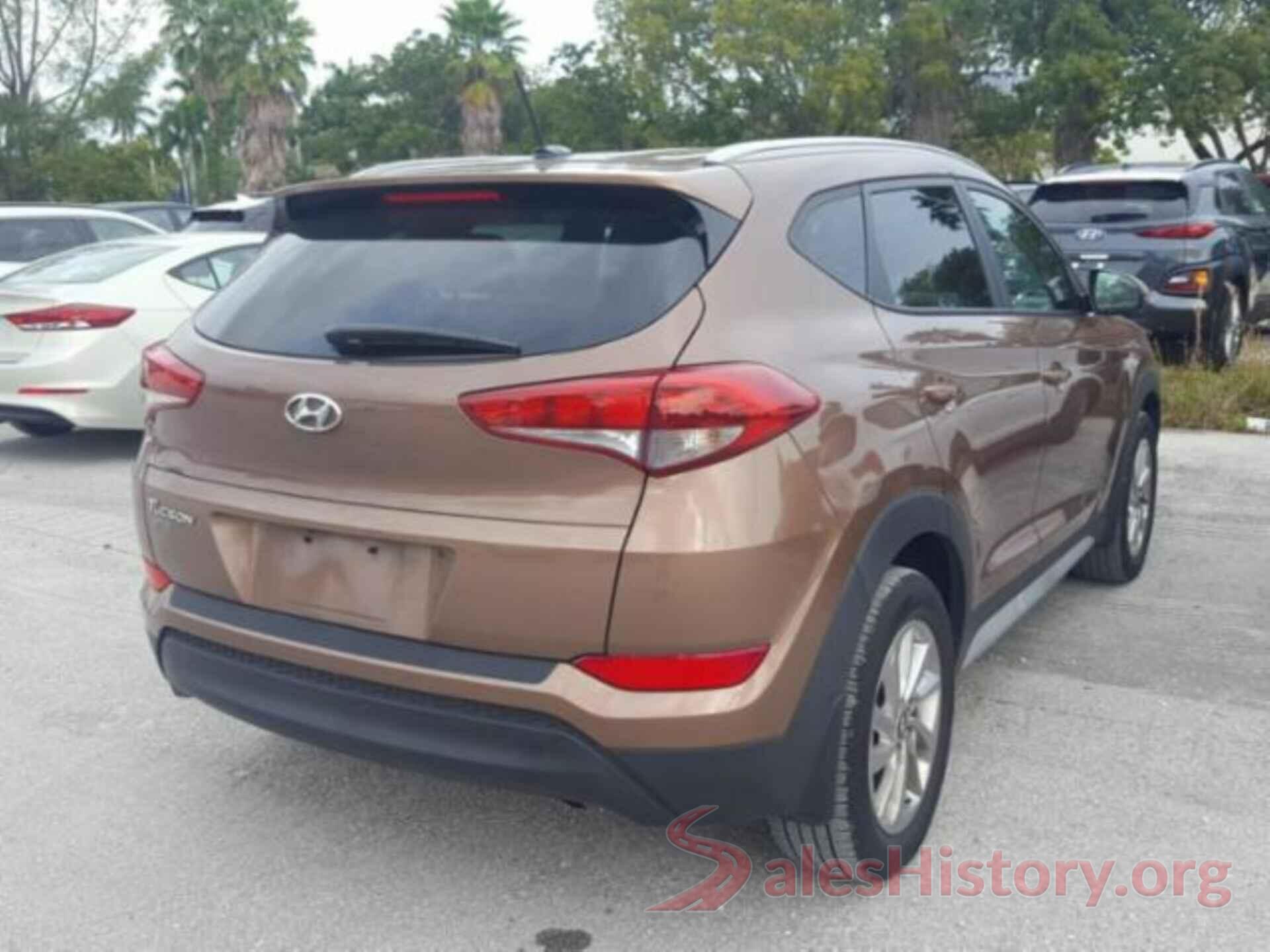 KM8J33A45HU521830 2017 HYUNDAI TUCSON