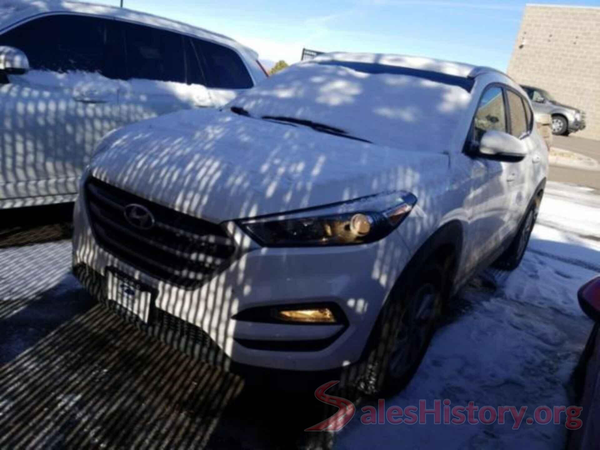 KM8J3CA41HU557448 2017 HYUNDAI TUCSON