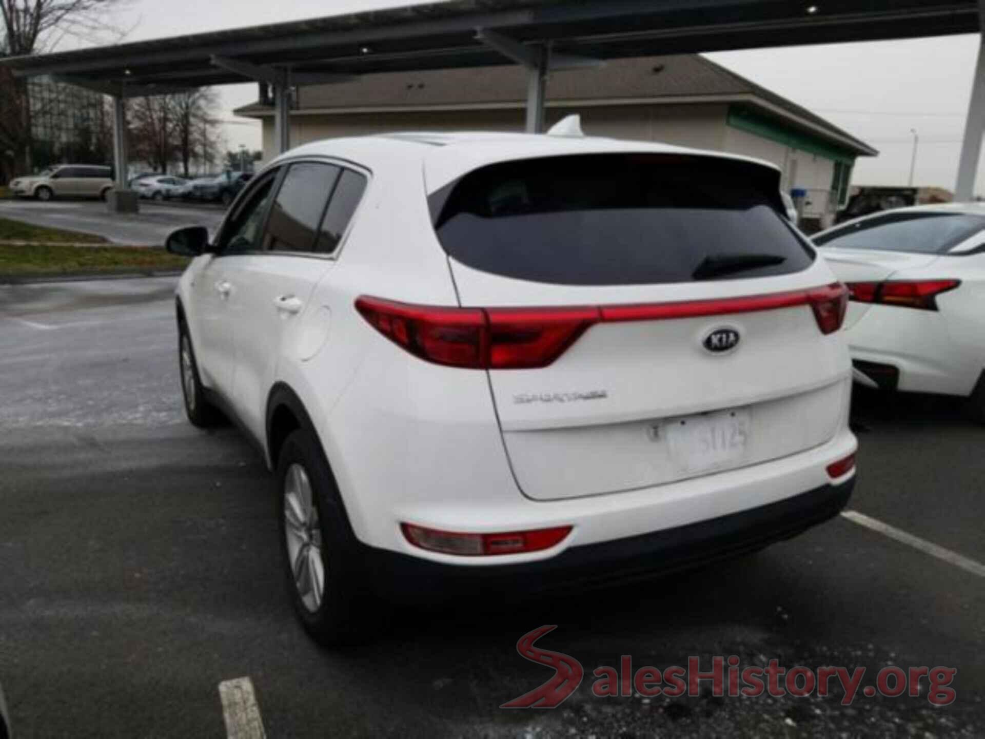 KNDPMCAC4J7393684 2018 KIA SPORTAGE