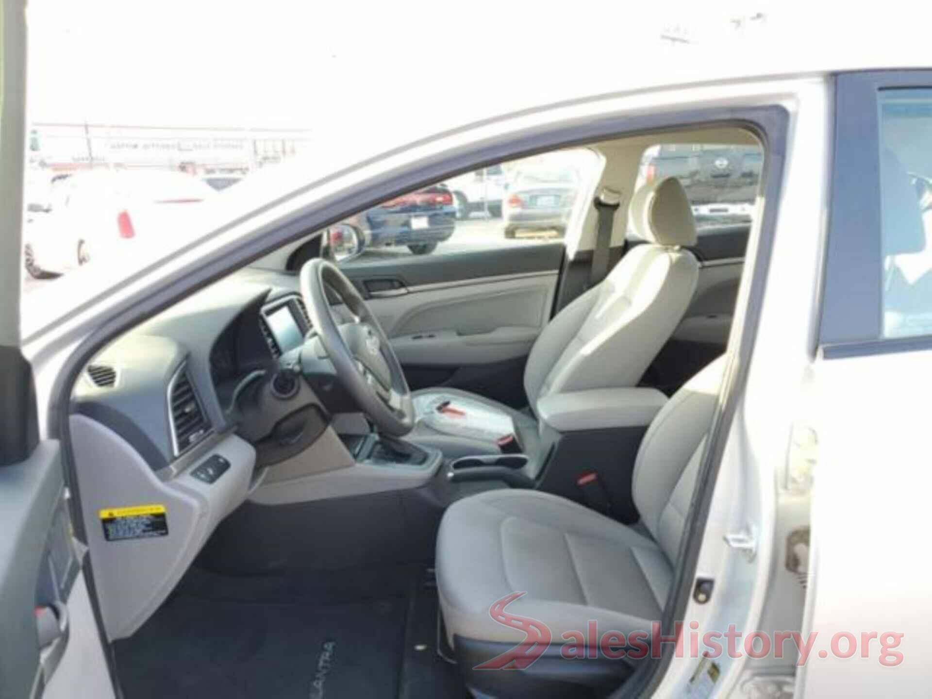 KMHD84LF7JU586056 2018 HYUNDAI ELANTRA