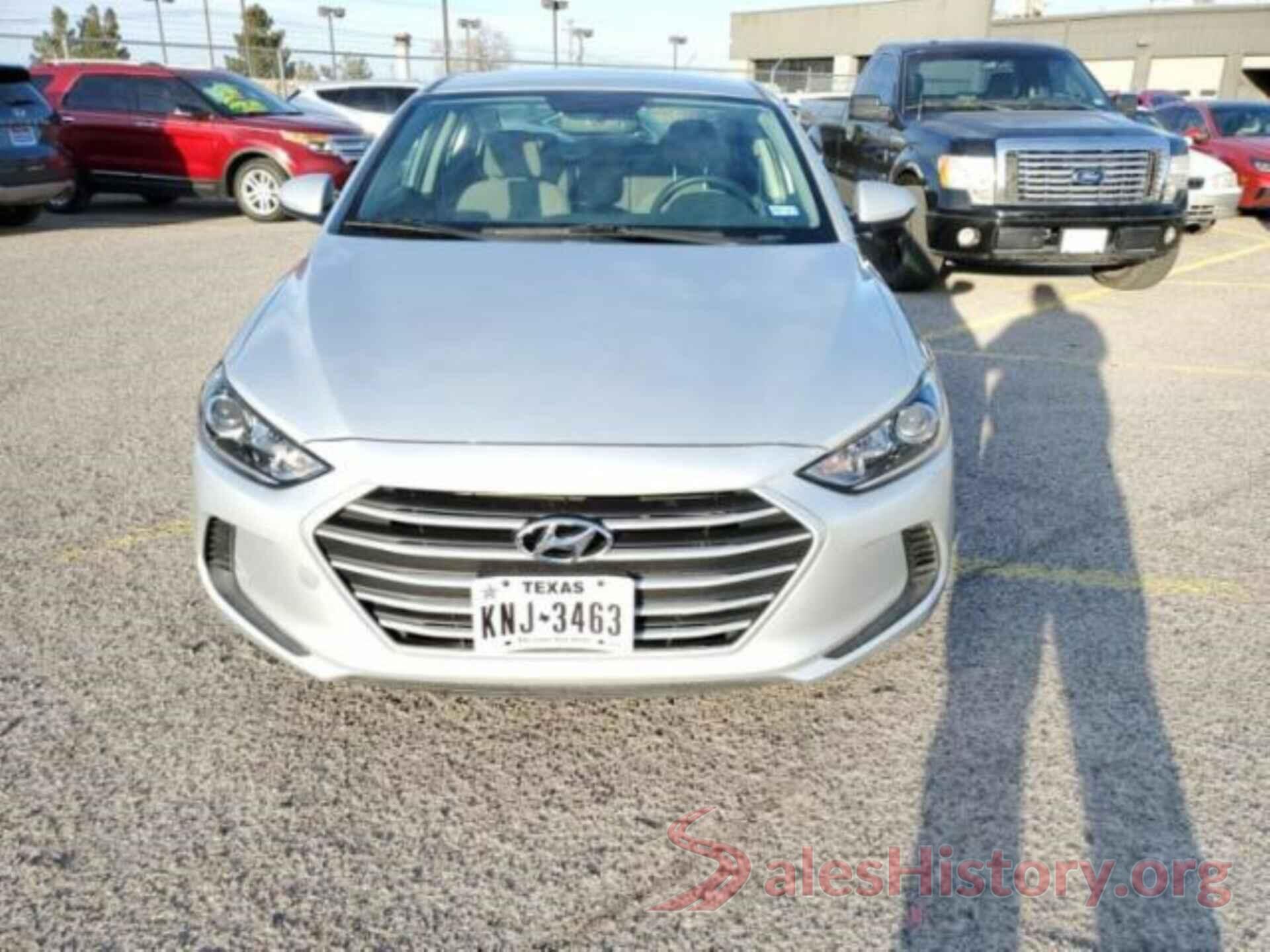 KMHD84LF7JU586056 2018 HYUNDAI ELANTRA