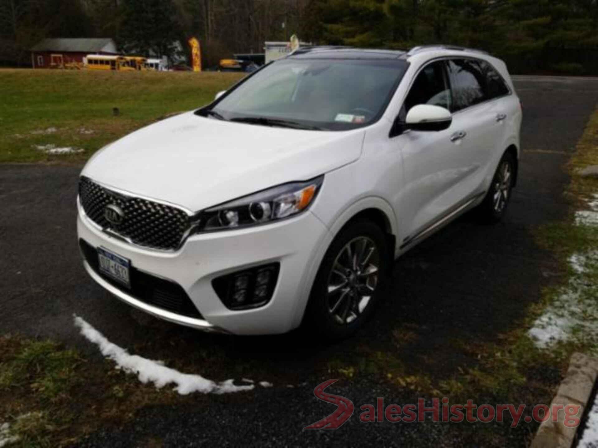 5XYPKDA5XJG366781 2018 KIA SORENTO