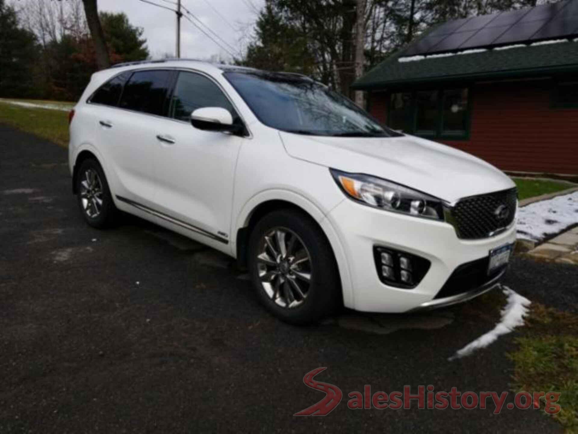 5XYPKDA5XJG366781 2018 KIA SORENTO