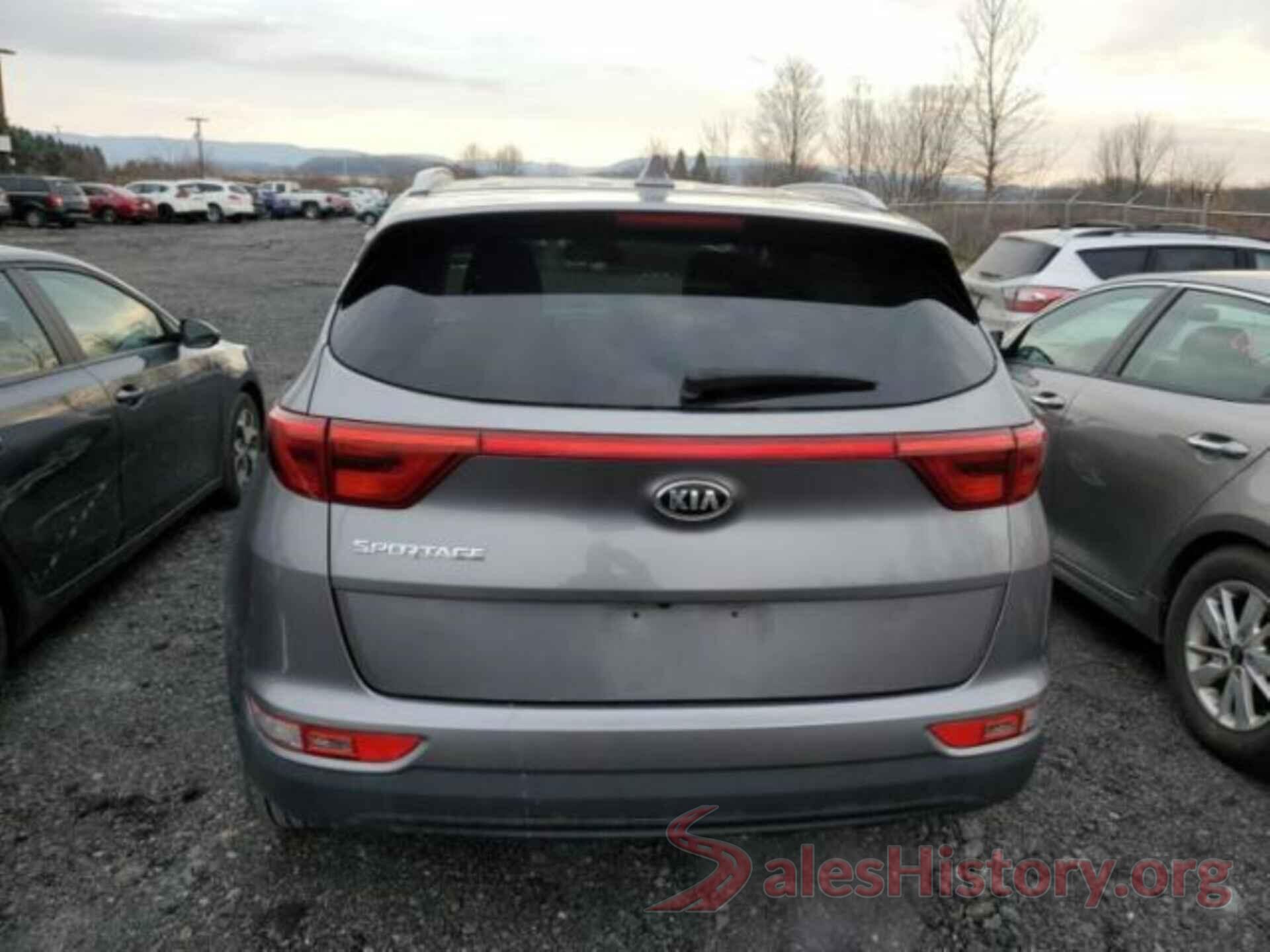 KNDPMCAC9J7395611 2018 KIA SPORTAGE