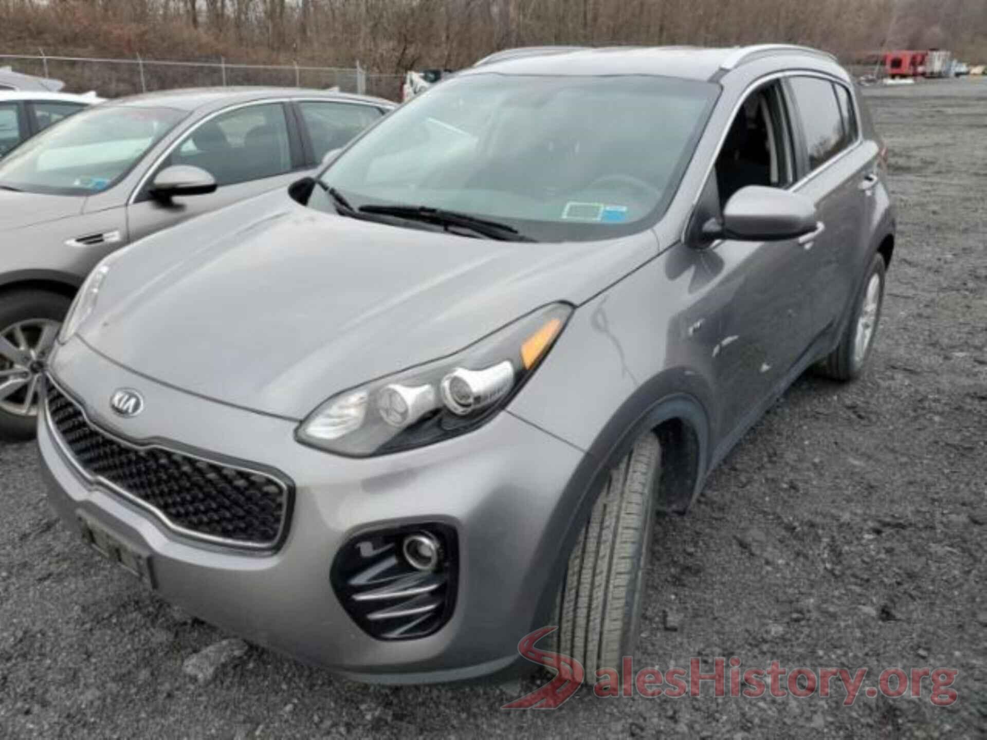 KNDPMCAC9J7395611 2018 KIA SPORTAGE